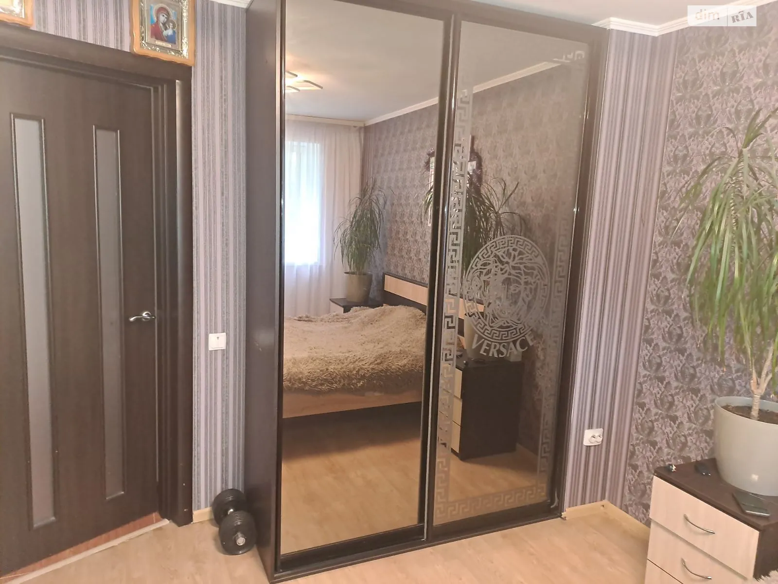 Продается 2-комнатная квартира 58 кв. м в Александровке, ул. Студенческая, 1Б