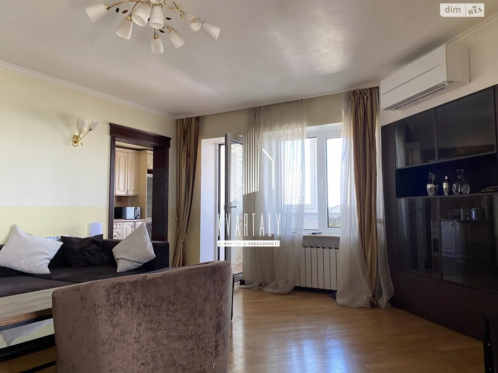 Продается 4-комнатная квартира 134 кв. м в Киеве - фото 2