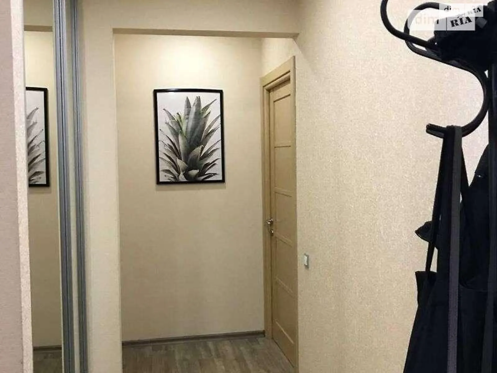 Продается 3-комнатная квартира 64 кв. м в Харькове, ул. Гвардейцев-Широнинцев, 49