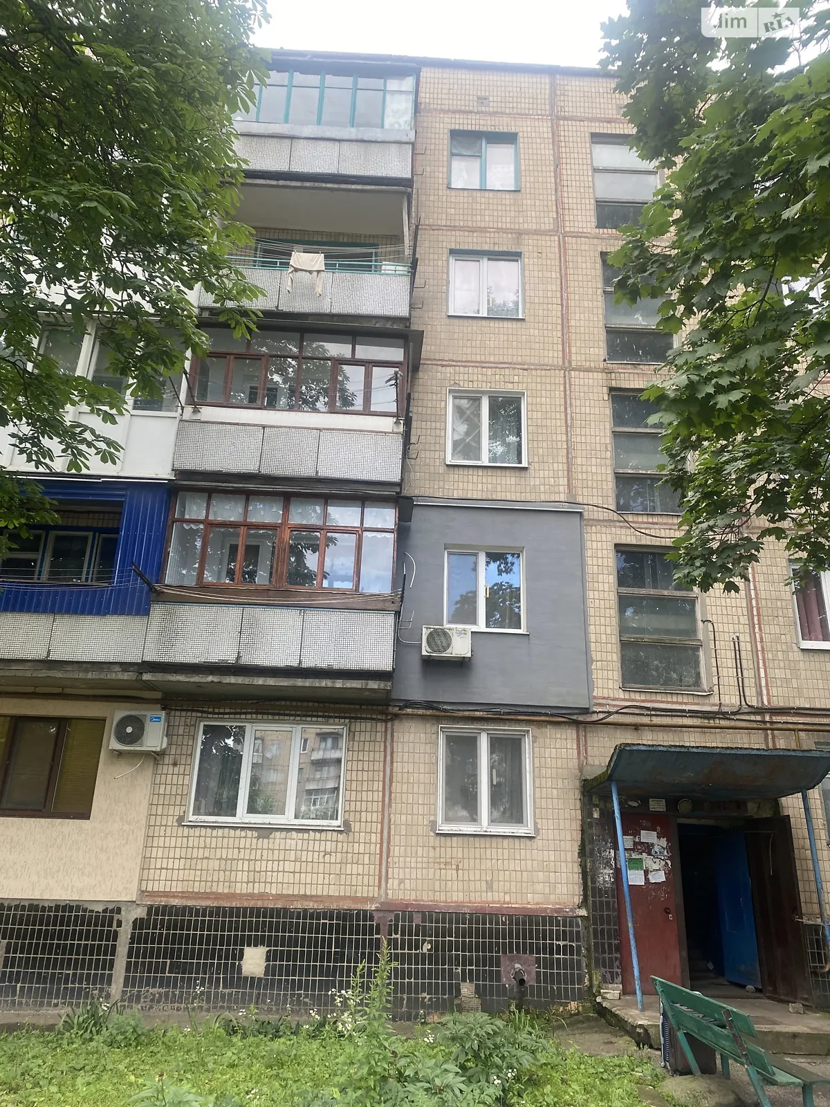 Продается 3-комнатная квартира 63 кв. м в Краснопавловке