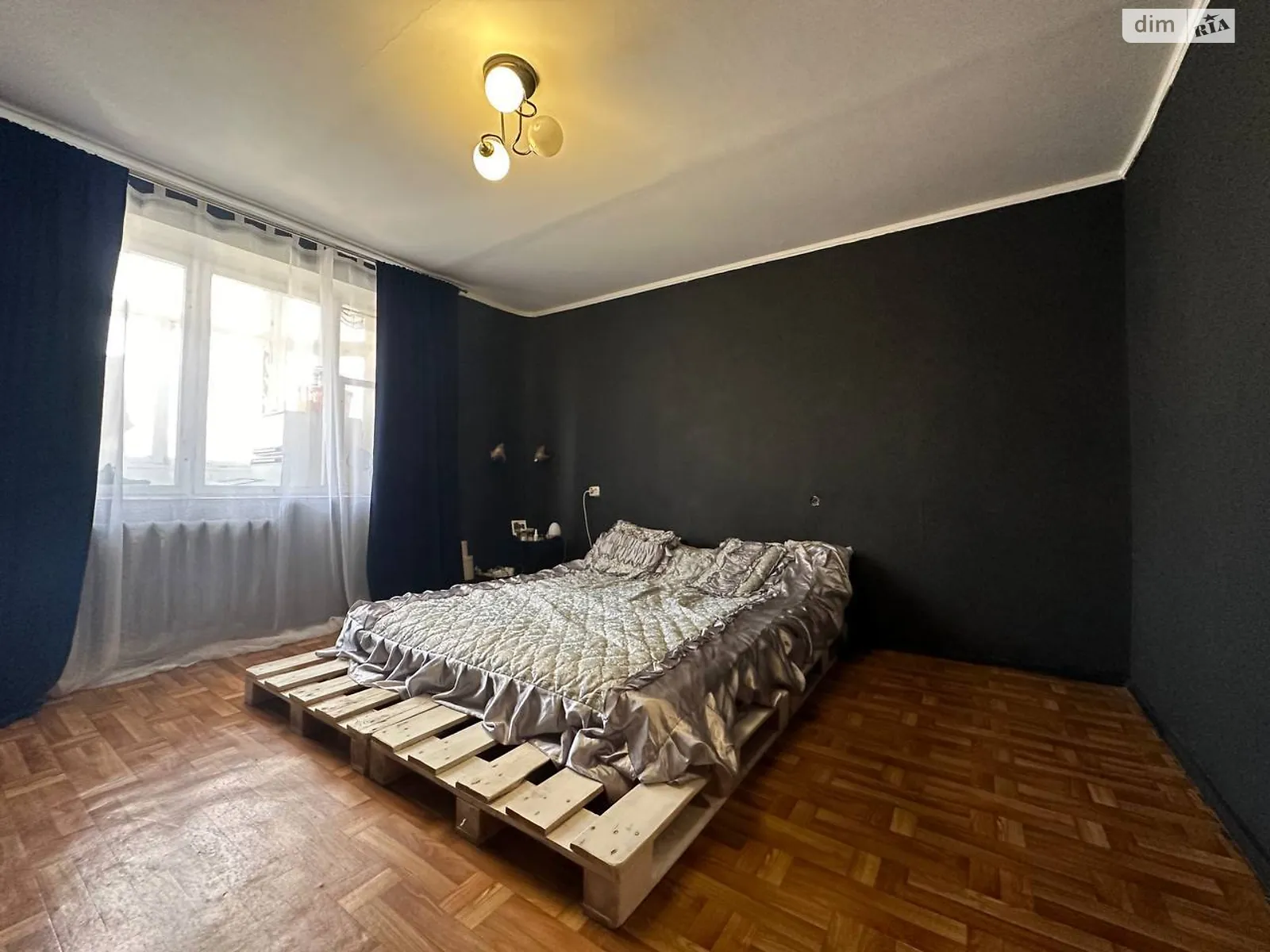 Продается 2-комнатная квартира 49 кв. м в Ровно, ул. Коновальца Евгения, 22 - фото 1