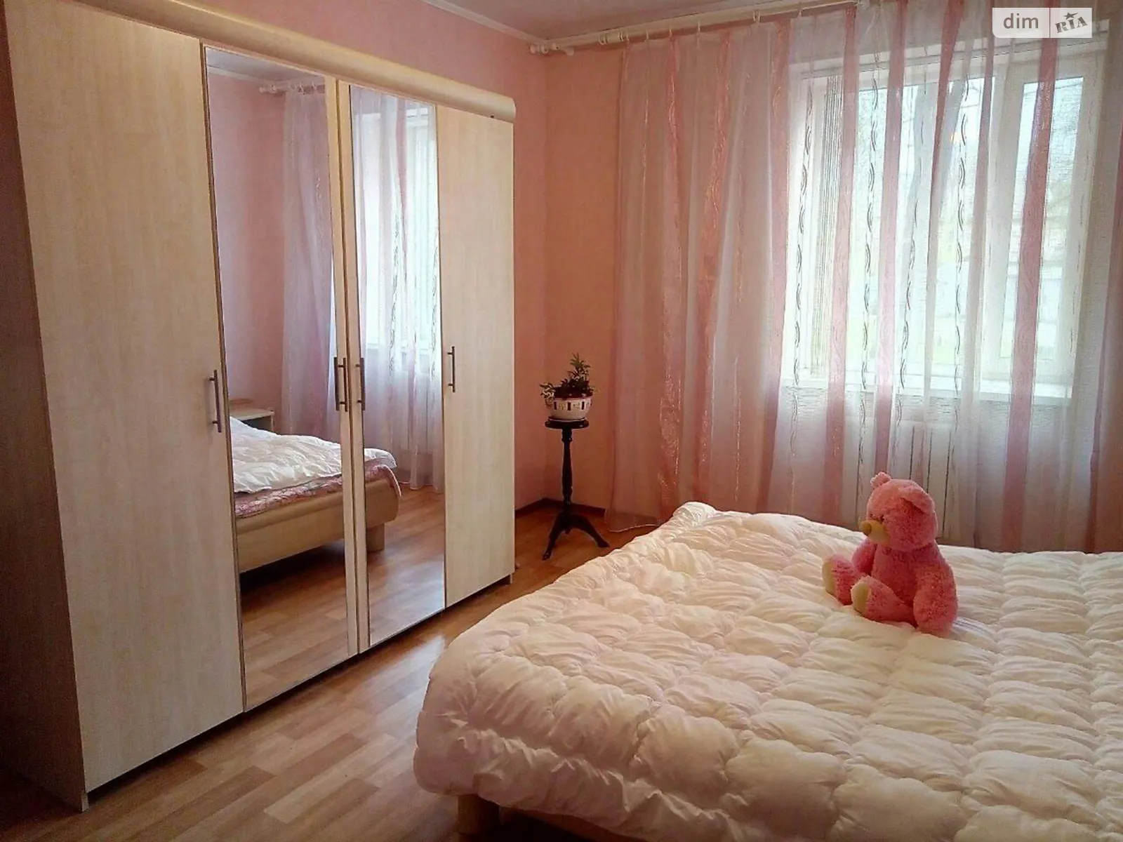 Продается 2-комнатная квартира 49 кв. м в Кривом Роге, ул. Степана Тильги(Революционная), 47