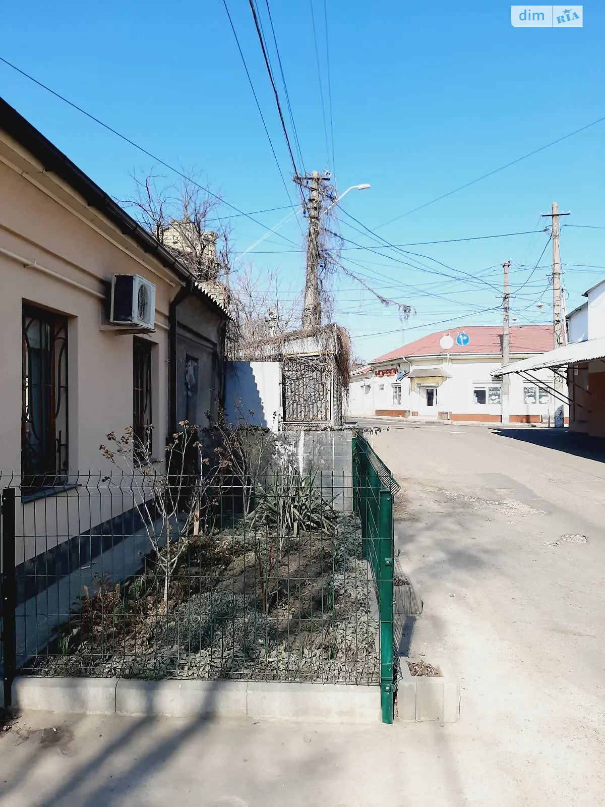 Продается дом на 2 этажа 35 кв. м с камином, цена: 34000 $ - фото 1