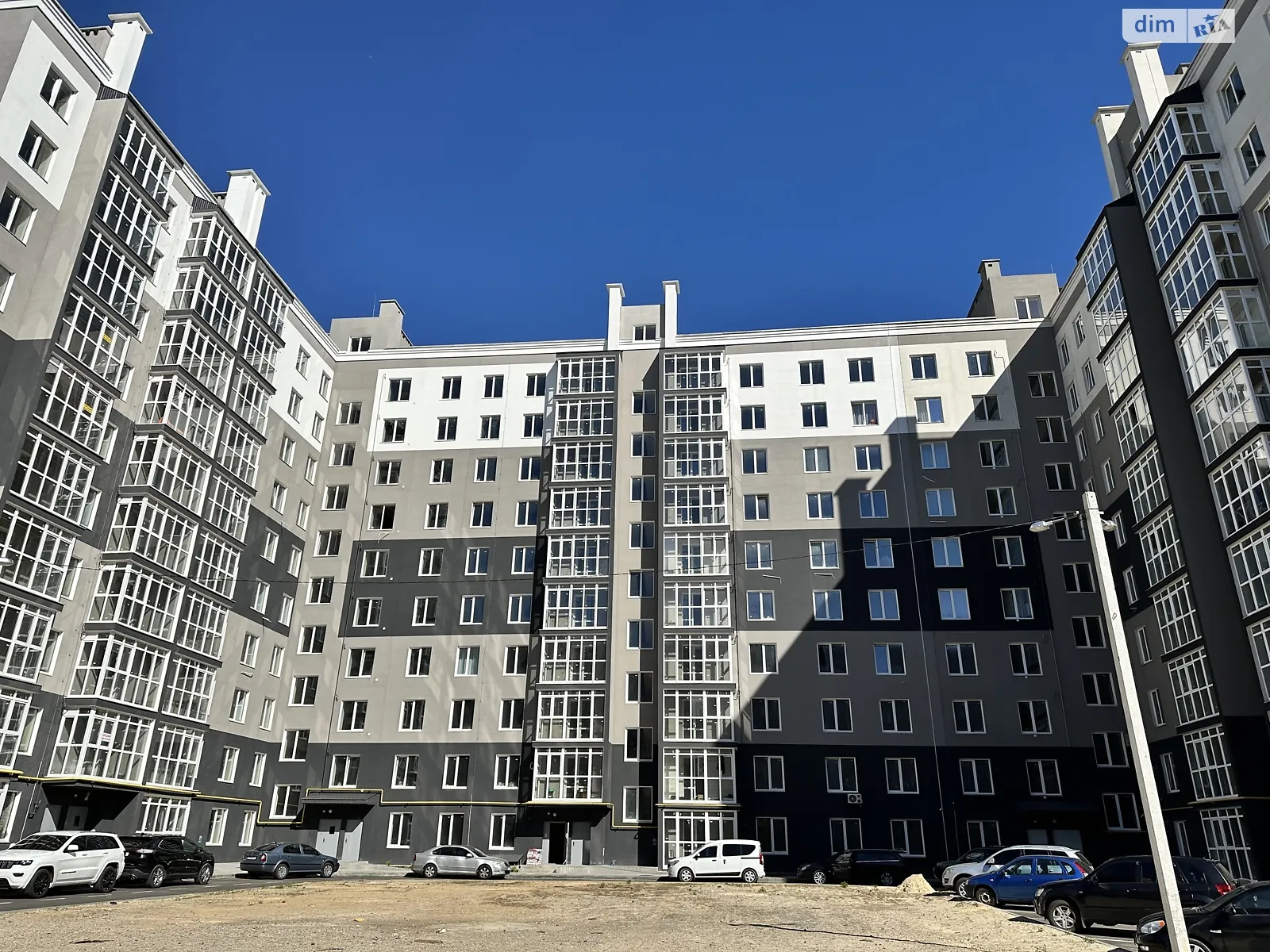 Продается 2-комнатная квартира 65 кв. м в Чернигове - фото 2
