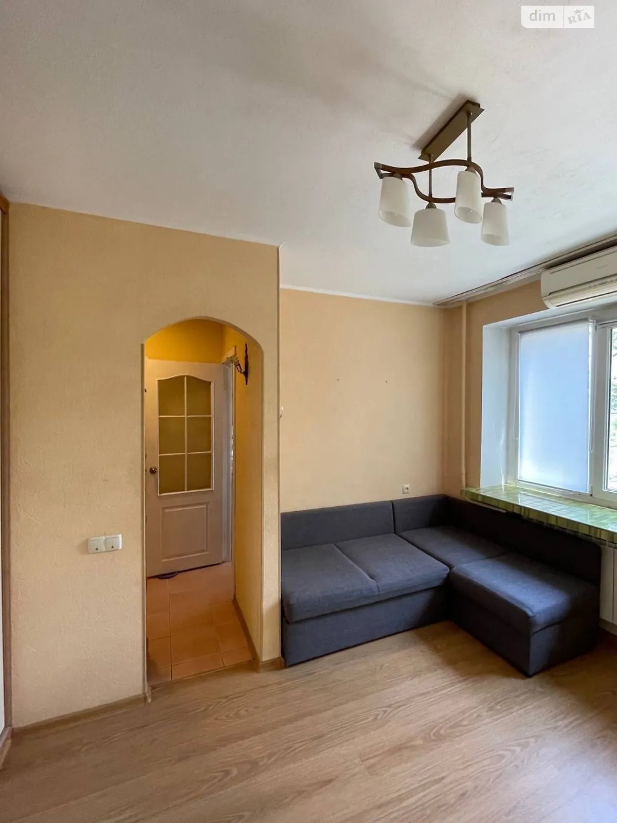 Продается 1-комнатная квартира 21 кв. м в Киеве, ул. Волынская, 69