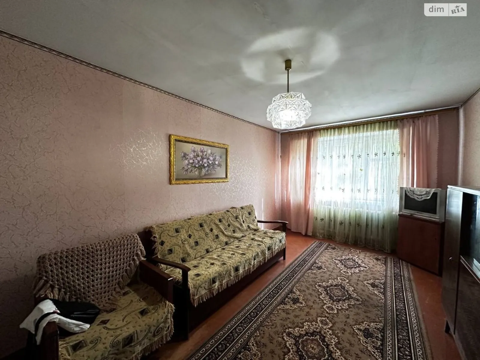 Продается 3-комнатная квартира 63 кв. м в Днепре, ул. Шухевича Романа