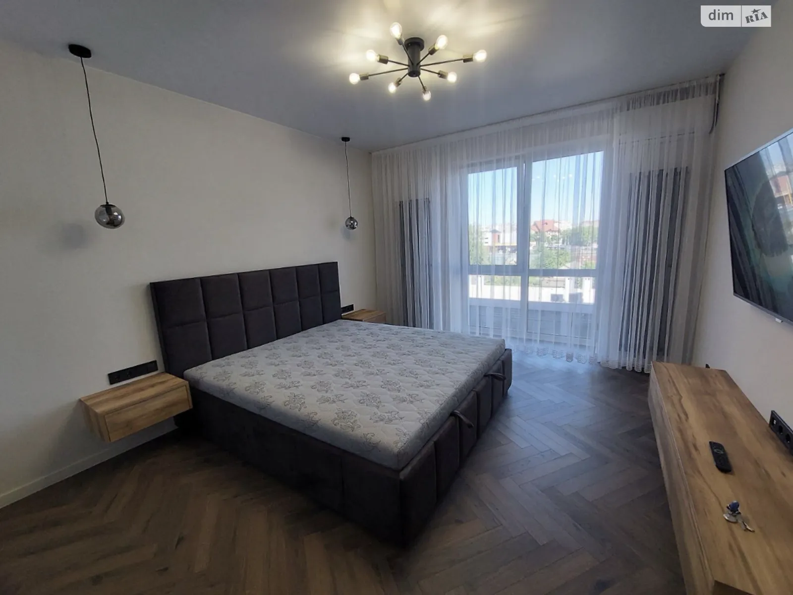 1-комнатная квартира 52 кв. м в Луцке, цена: 17000 грн