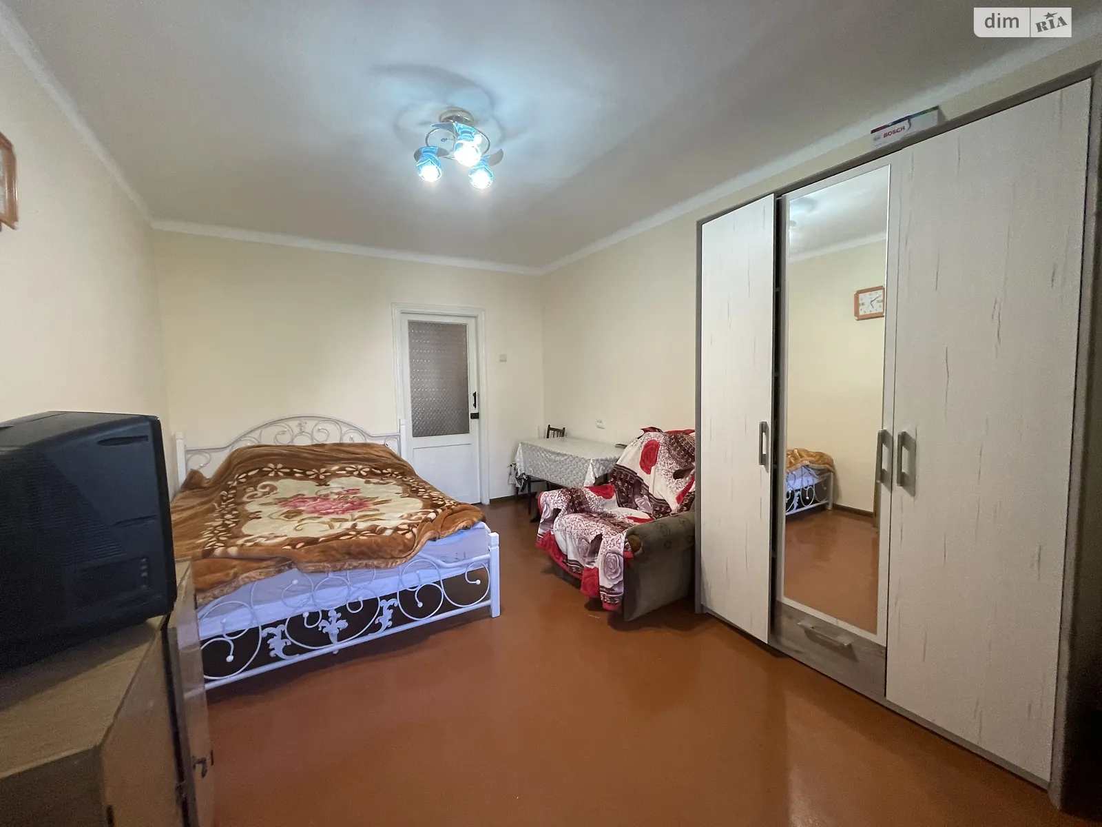 Продается 2-комнатная квартира 42 кв. м в Черноморске, ул. Данченко - фото 1