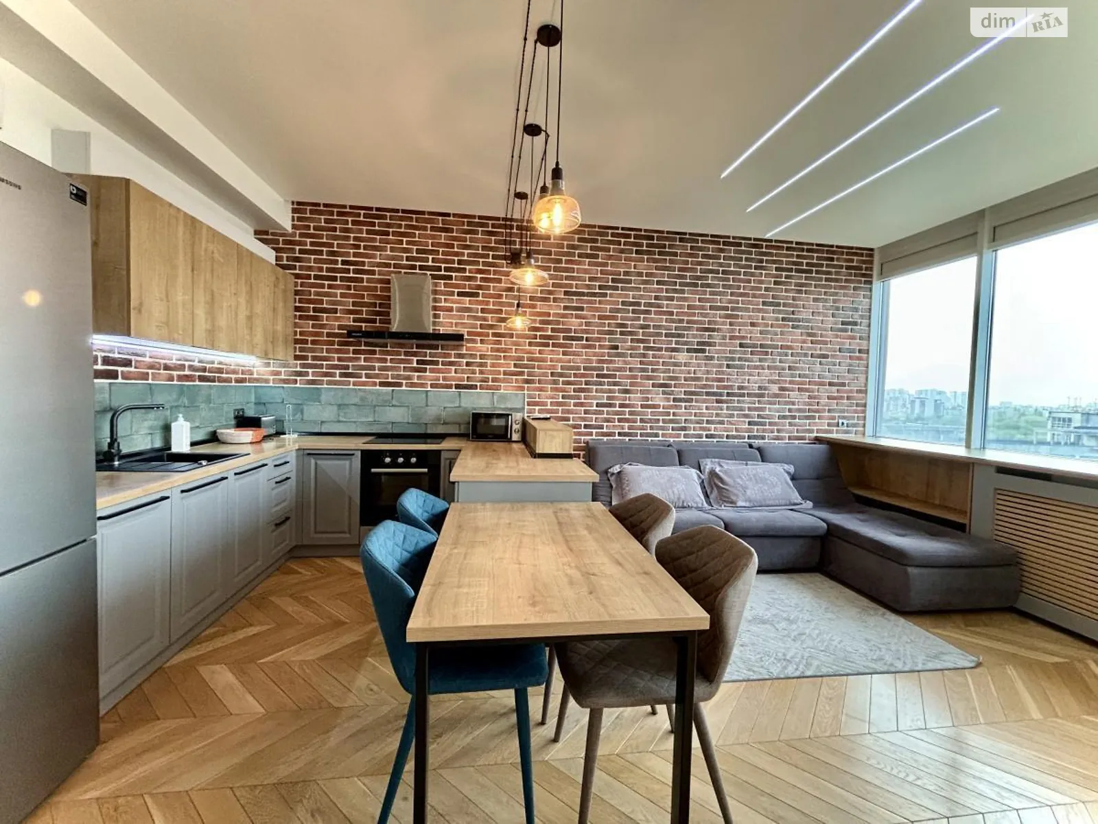 Продається 1-кімнатна квартира 71.4 кв. м у Одесі, бул. Французький, 85/5 - фото 1
