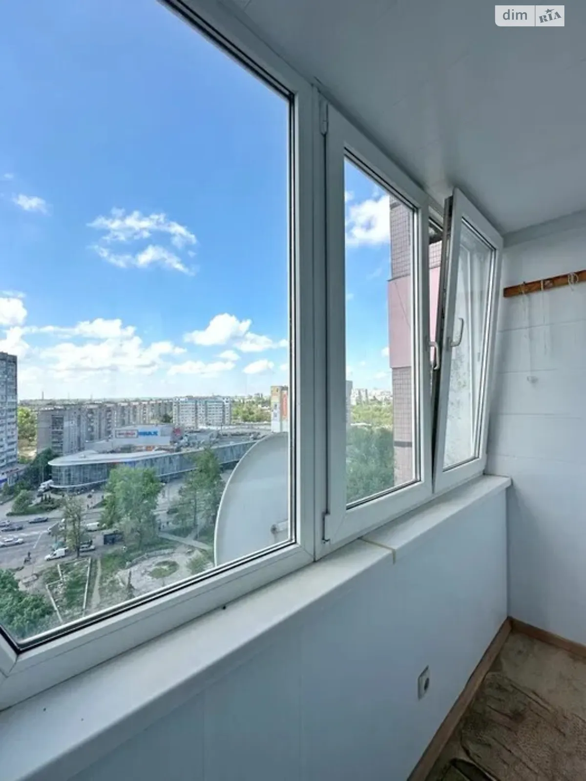 Продается 2-комнатная квартира 50 кв. м в Днепре, просп. Науки(Гагарина), 118