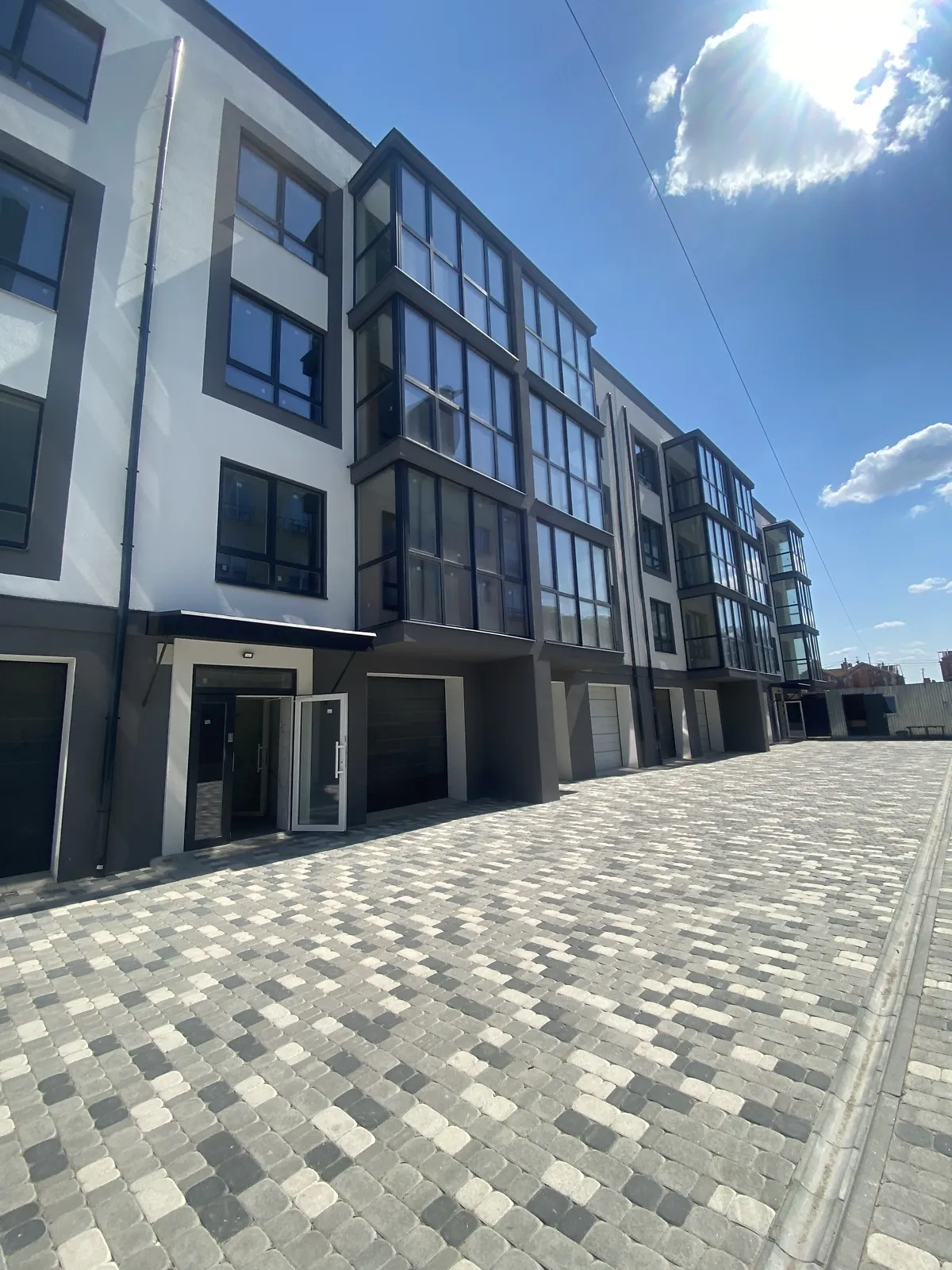 Продается 1-комнатная квартира 43.8 кв. м в Гостомеле, ул. Богдана Хмельницкого(Кирова) - фото 1