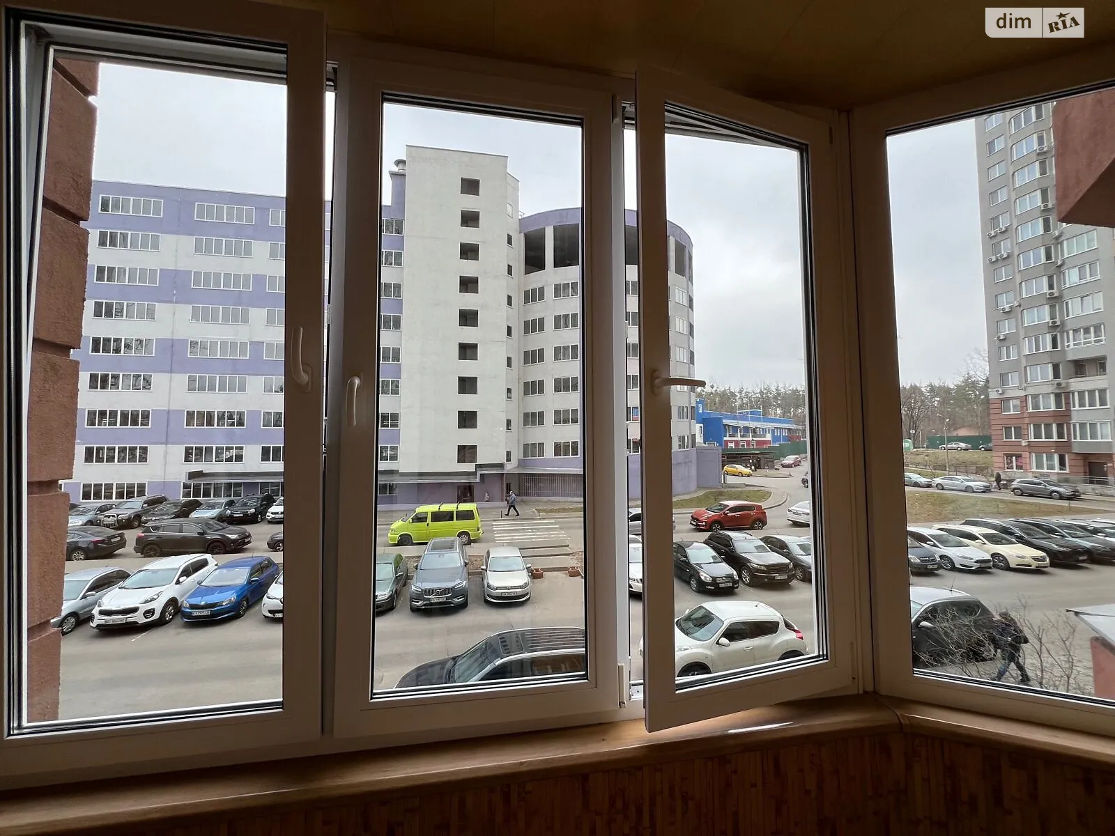 Продается 3-комнатная квартира 86 кв. м в Коцюбинском, ул. Пономарева, 26 - фото 1