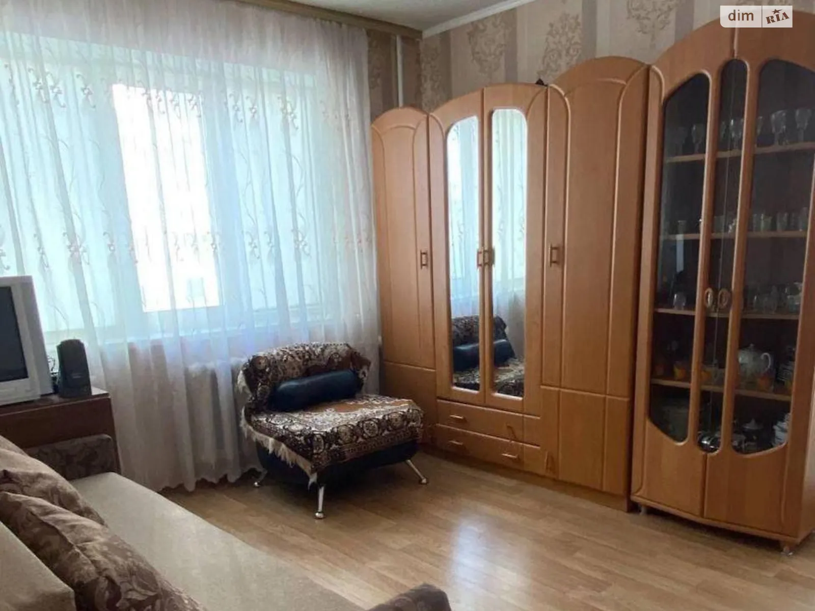 Продается 1-комнатная квартира 35 кв. м в Киеве, ул. Героев Днепра, 64