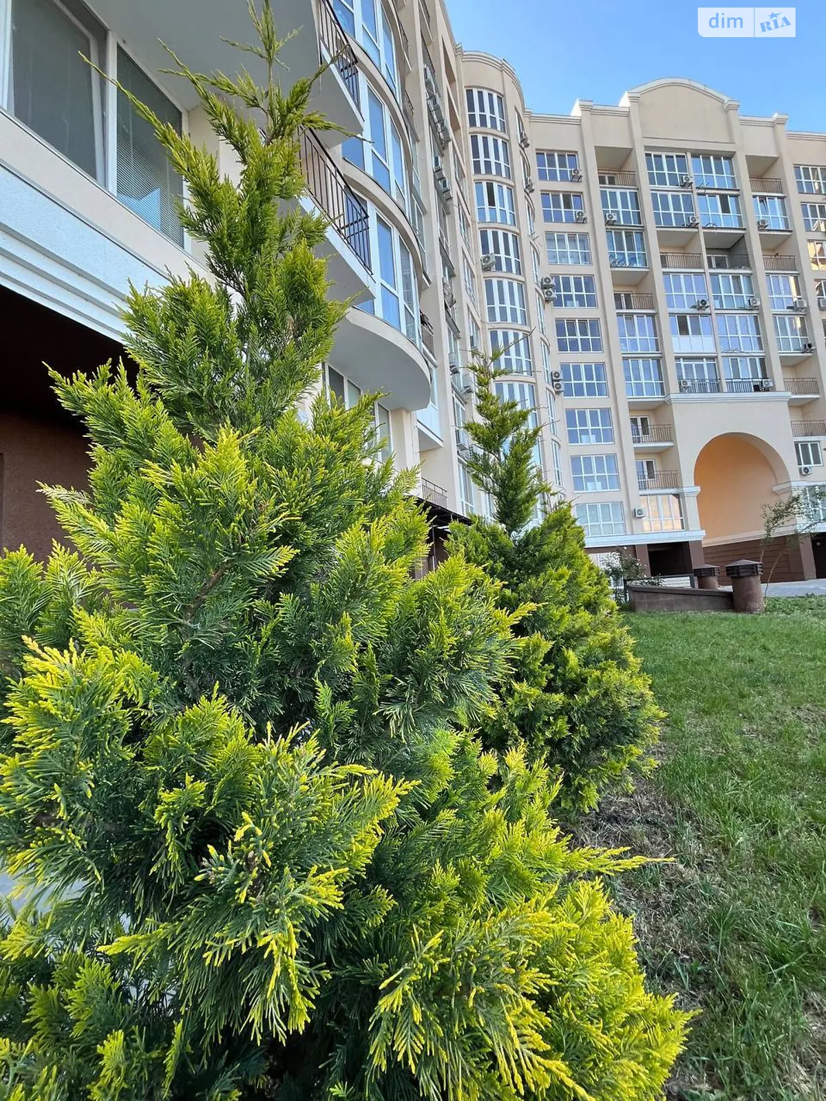 Продается 1-комнатная квартира 67 кв. м в Николаеве, вул. Лазурная, 9/21 - фото 1