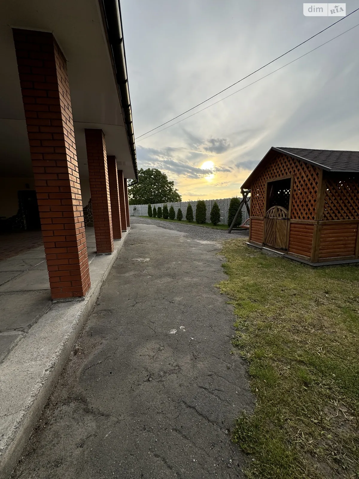 Продається об'єкт сфери послуг 600 кв. м в 2-поверховій будівлі, цена: 120000 $ - фото 1