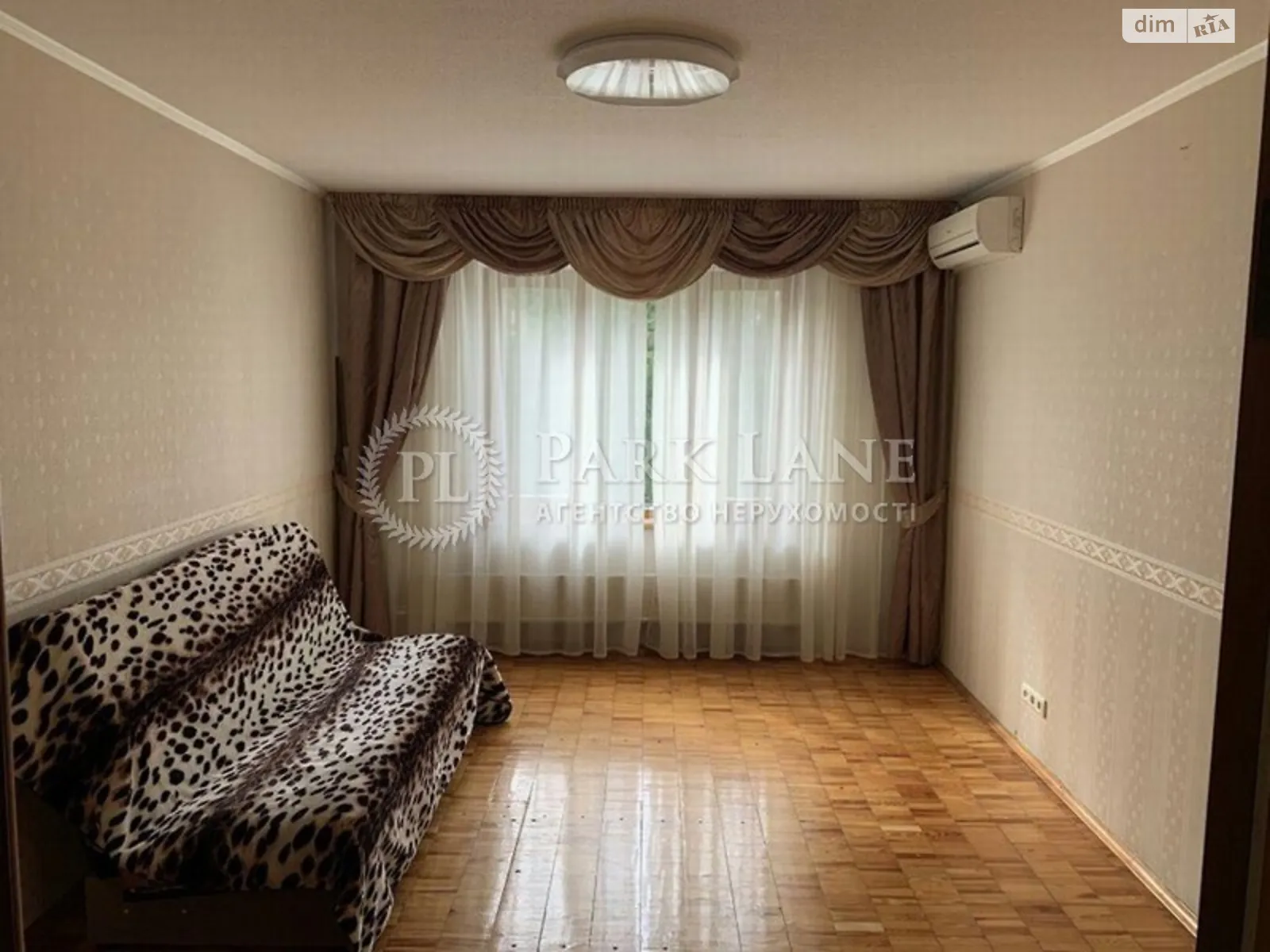 Продается 2-комнатная квартира 55 кв. м в Киеве, ул. Бережанская, 14