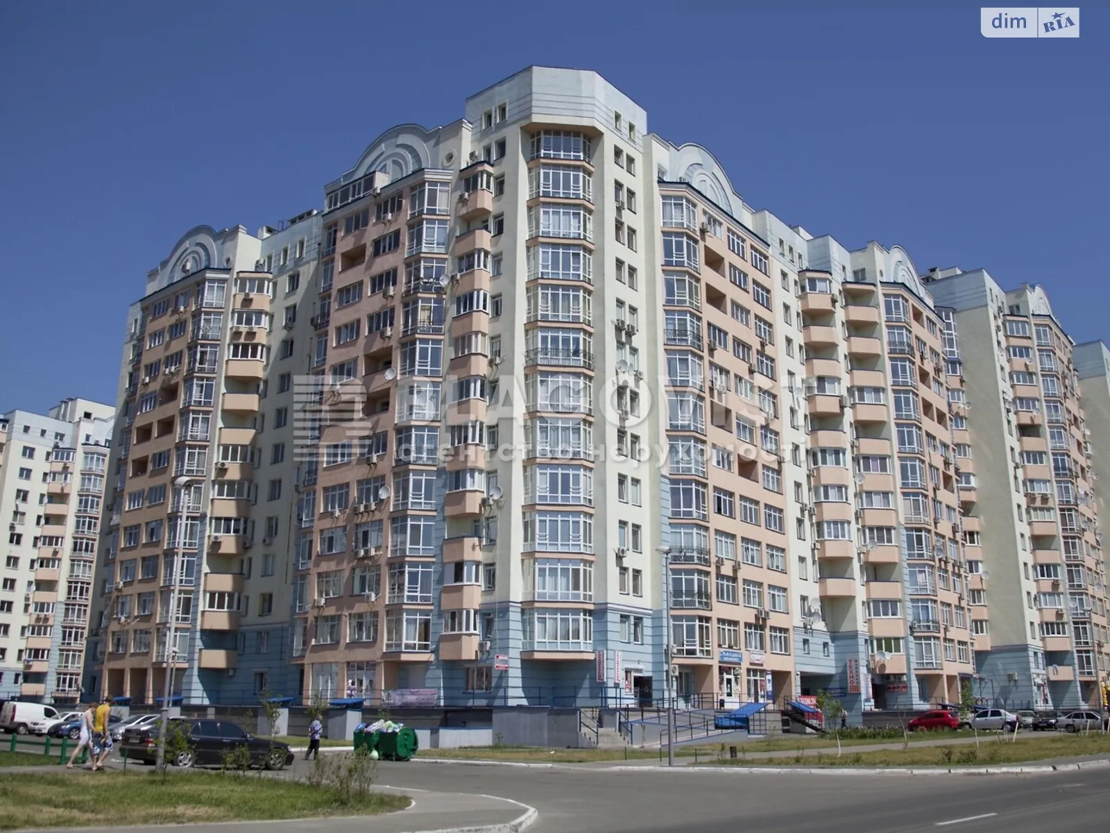 Продается 2-комнатная квартира 97.5 кв. м в Киеве, ул. Юлии Здановской(Михаила Ломоносова), 54