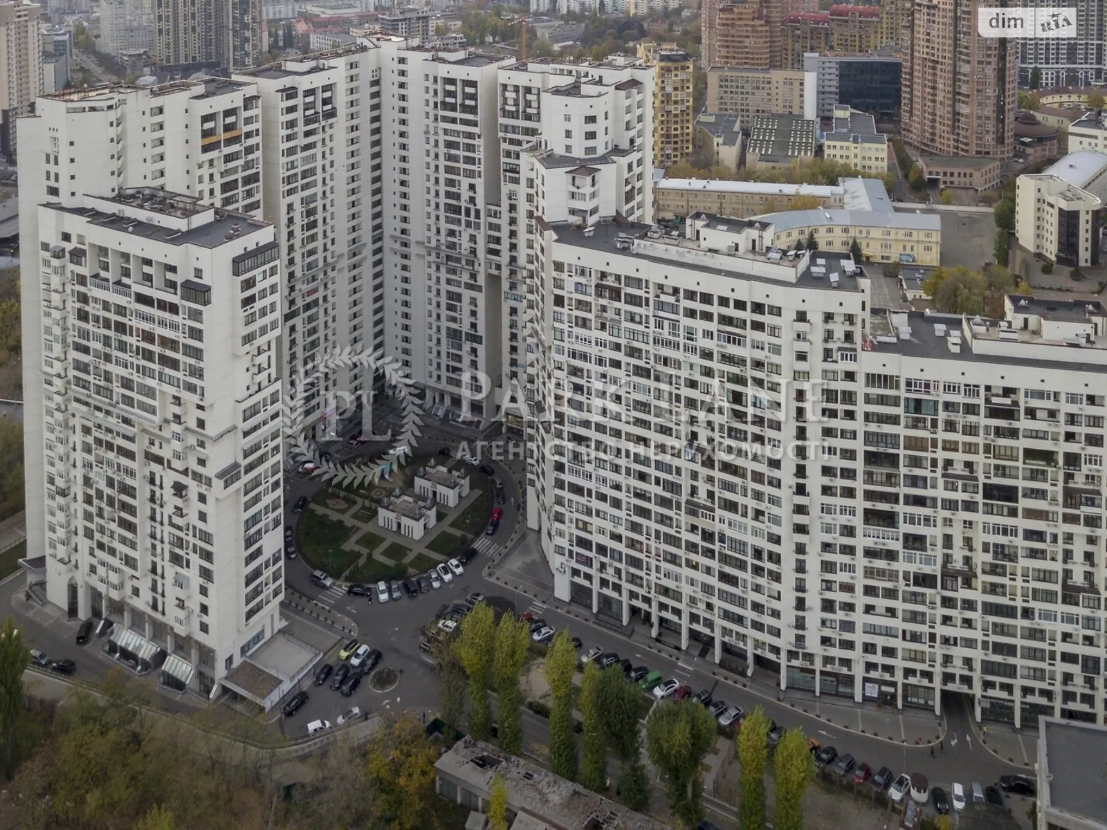Продается 1-комнатная квартира 62 кв. м в Киеве, ул. Коновальца Евгения, 44А - фото 1