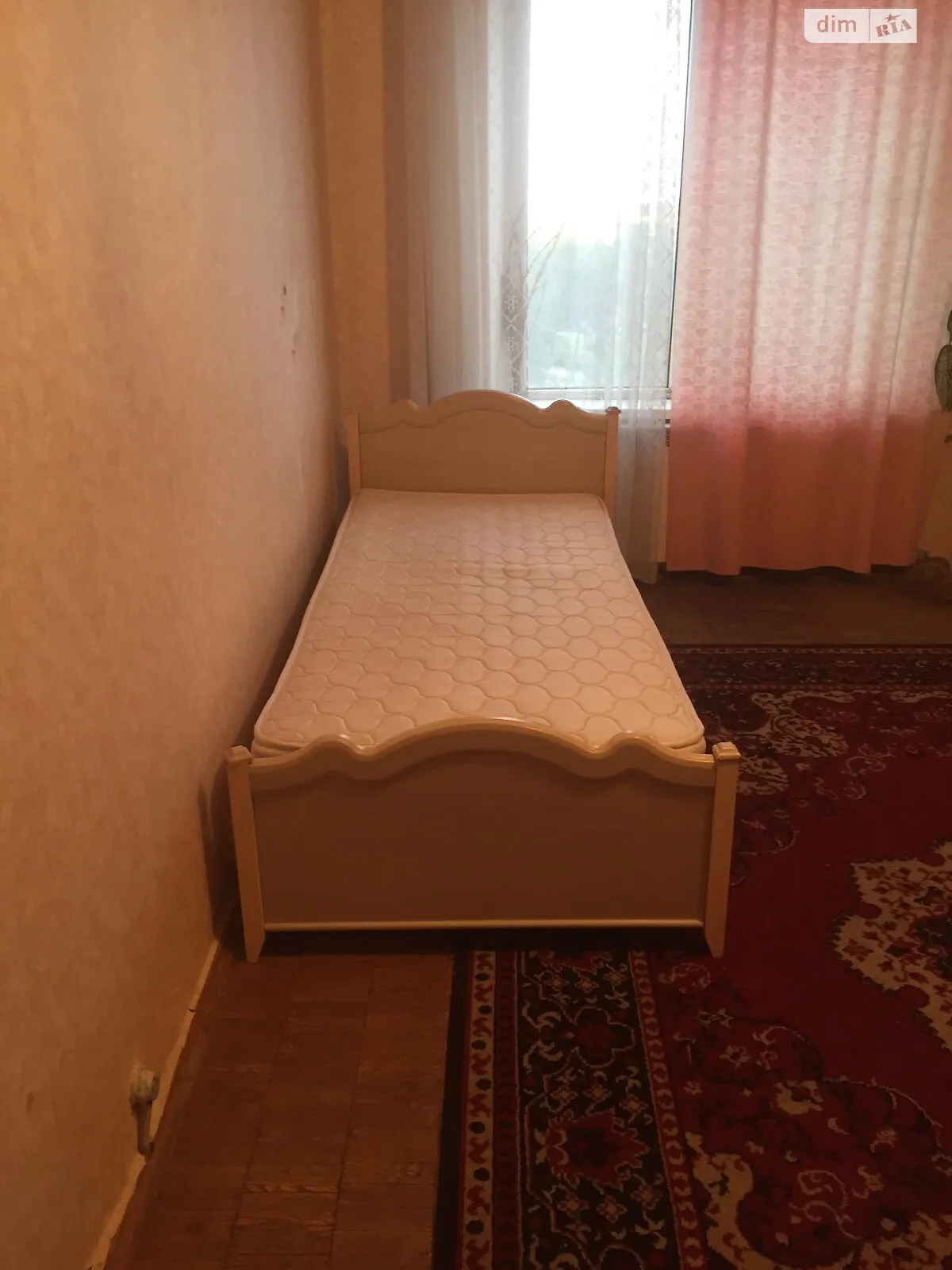 Здається в оренду кімната 48 кв. м у Києві, цена: 3000 грн