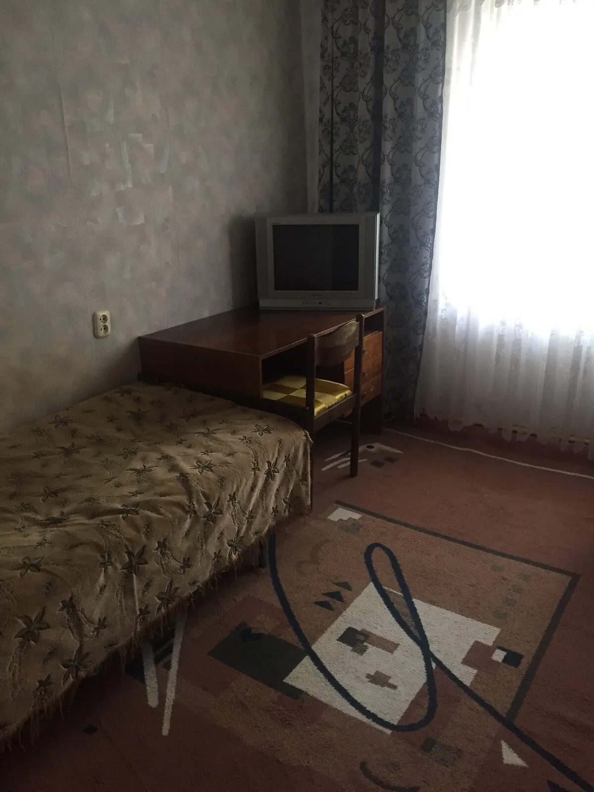 Здається в оренду кімната 57 кв. м у Києві, цена: 3000 грн