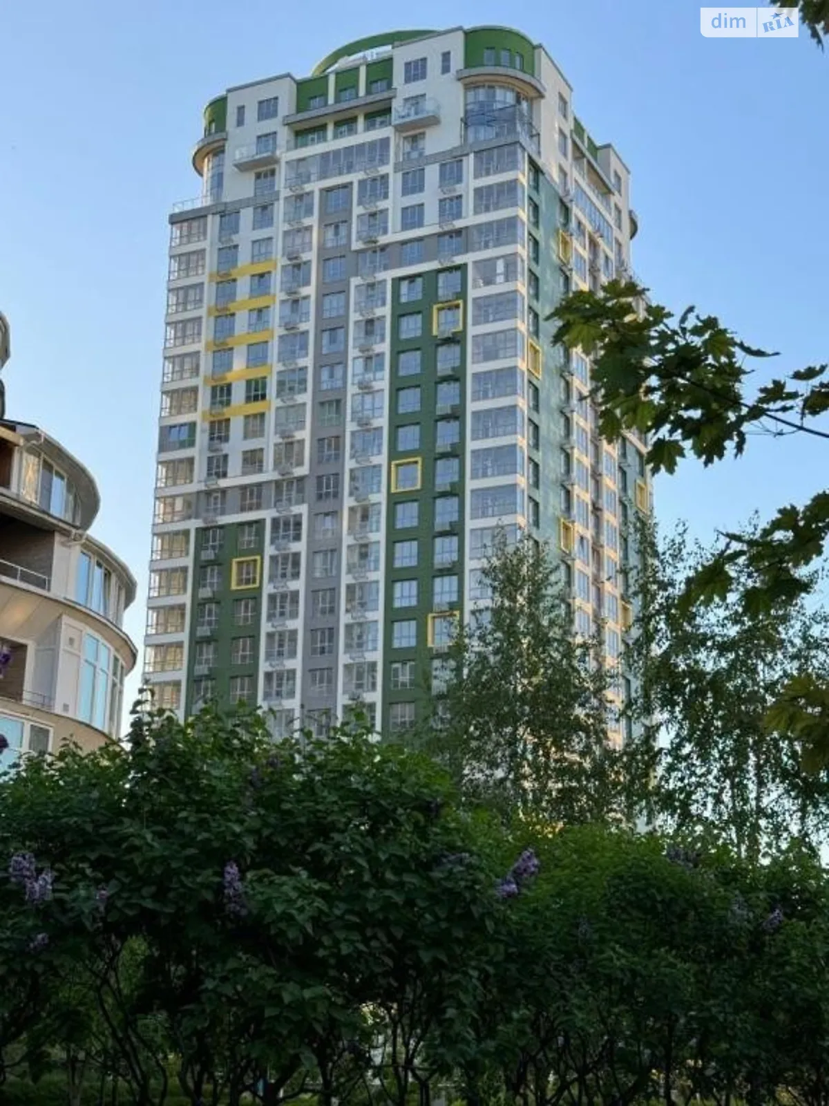 Продается 2-комнатная квартира 69 кв. м в Киеве, ул. Вышгородская, 45 - фото 1
