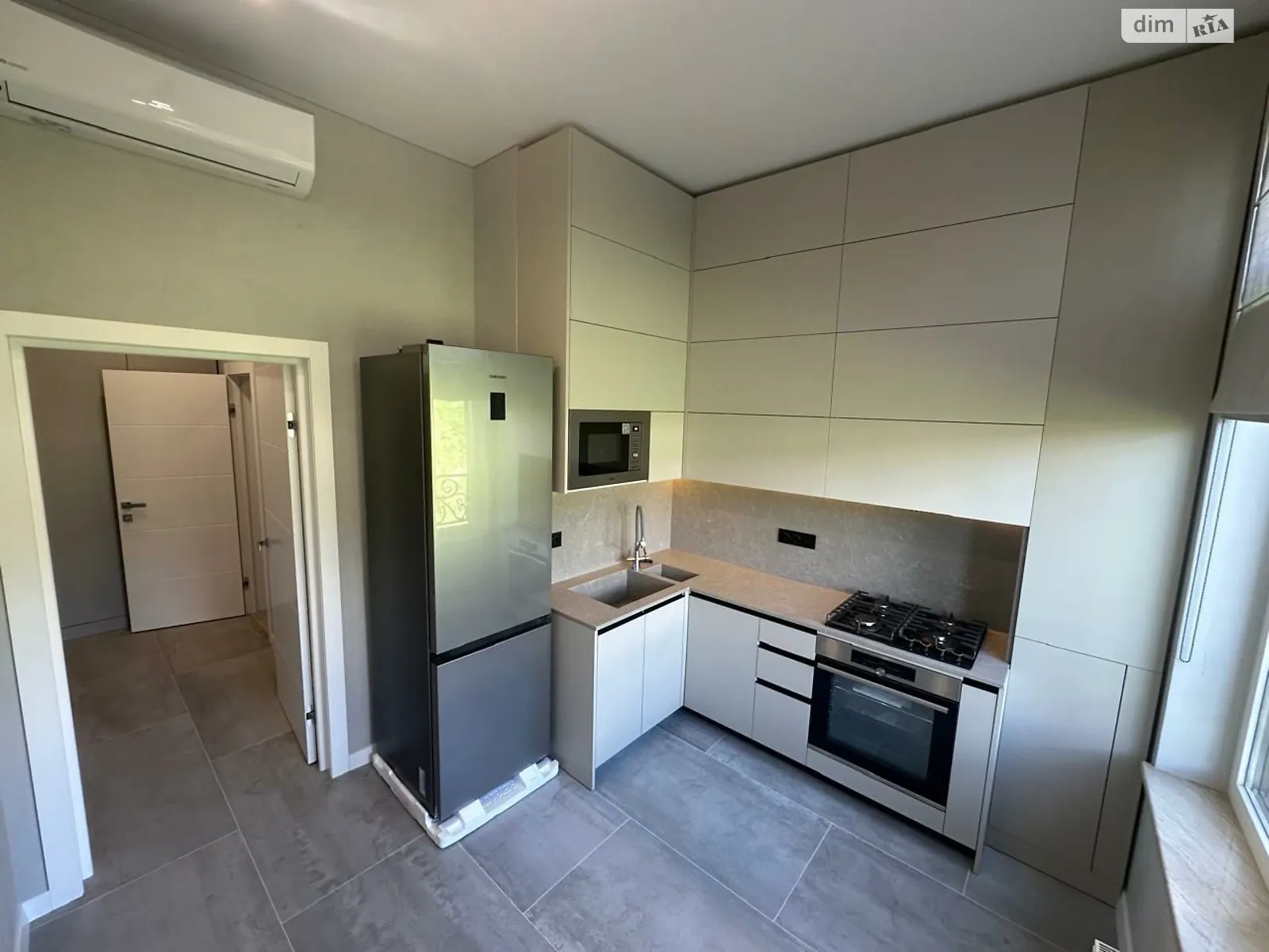 Продается 2-комнатная квартира 60 кв. м в Киеве, ул. Михаила Бойчука, 19А - фото 1