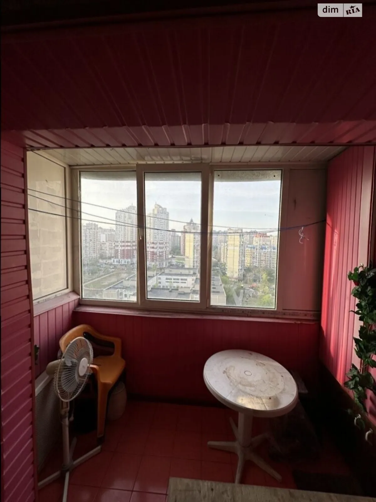 Продается 3-комнатная квартира 78 кв. м в Киеве, ул. Срибнокильская, 8 - фото 1