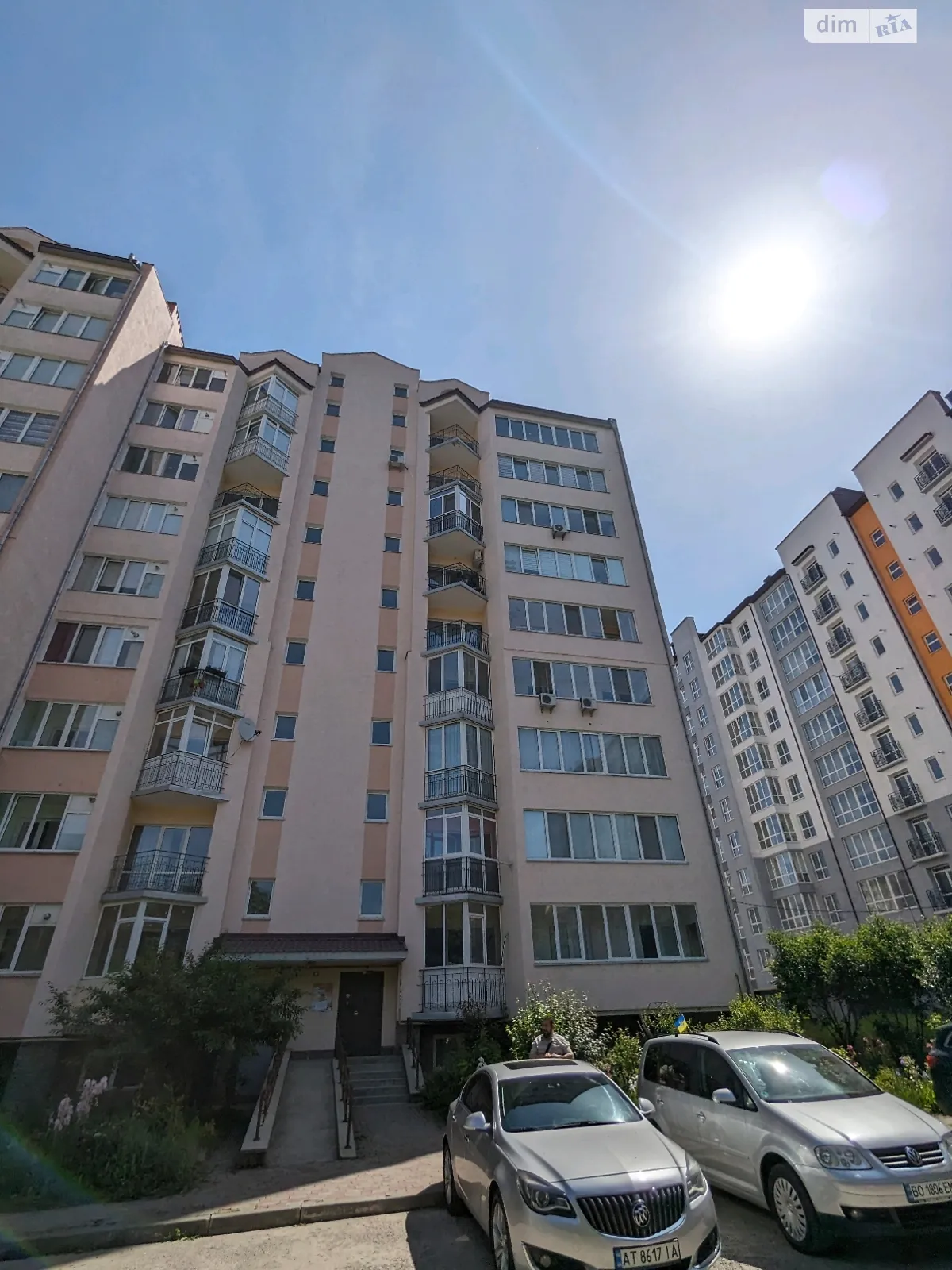 Продается 3-комнатная квартира 98 кв. м в Ивано-Франковске - фото 2