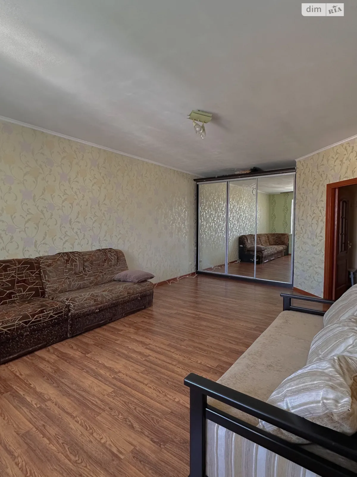 Сдается в аренду 1-комнатная квартира 45 кв. м в Ровно, ул. Буковинская, 14А - фото 1