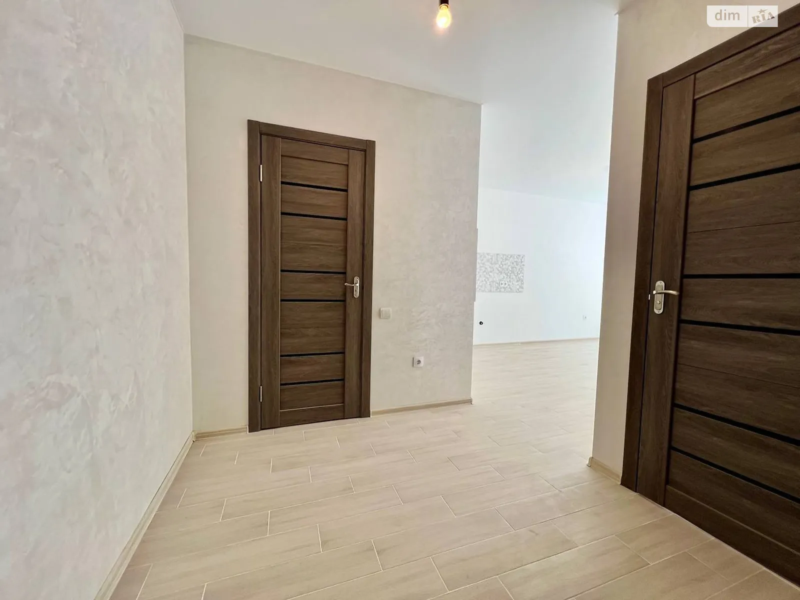 Продается 1-комнатная квартира 39 кв. м в Ровно, ул. Григория Сковороды, 4 - фото 1
