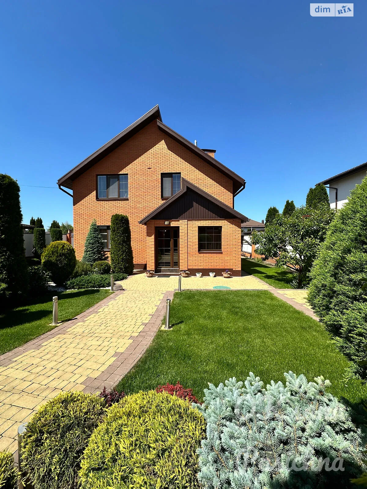 Продается дом на 2 этажа 160 кв. м с верандой, цена: 277000 $ - фото 1