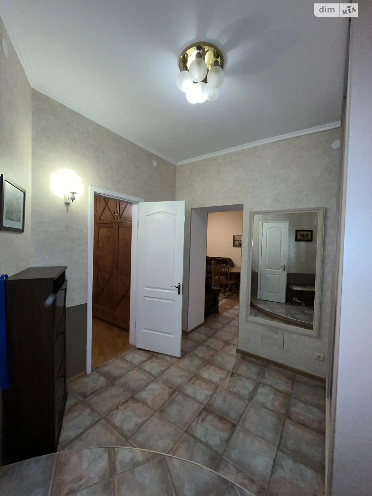 Продается 1-комнатная квартира 55 кв. м в Киеве - фото 3
