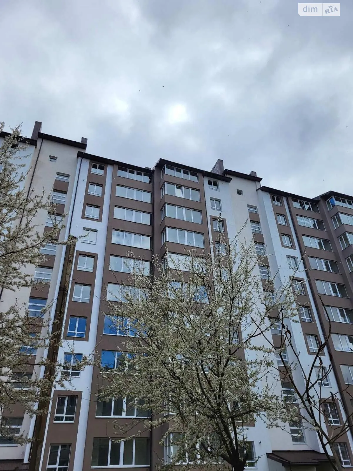 Продается 3-комнатная квартира 77 кв. м в Ивано-Франковске, ул. Горбачевского, 40