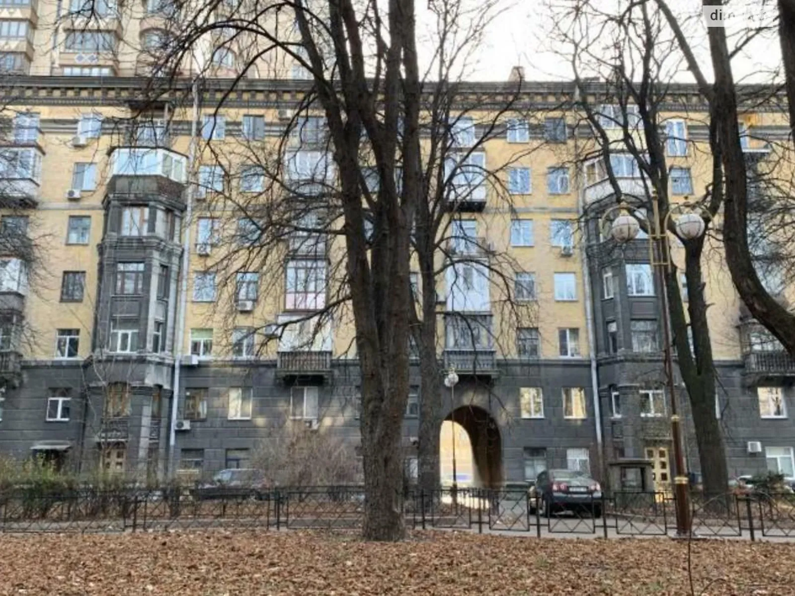 Продается 2-комнатная квартира 60 кв. м в Киеве, ул. Институтская, 18 - фото 1