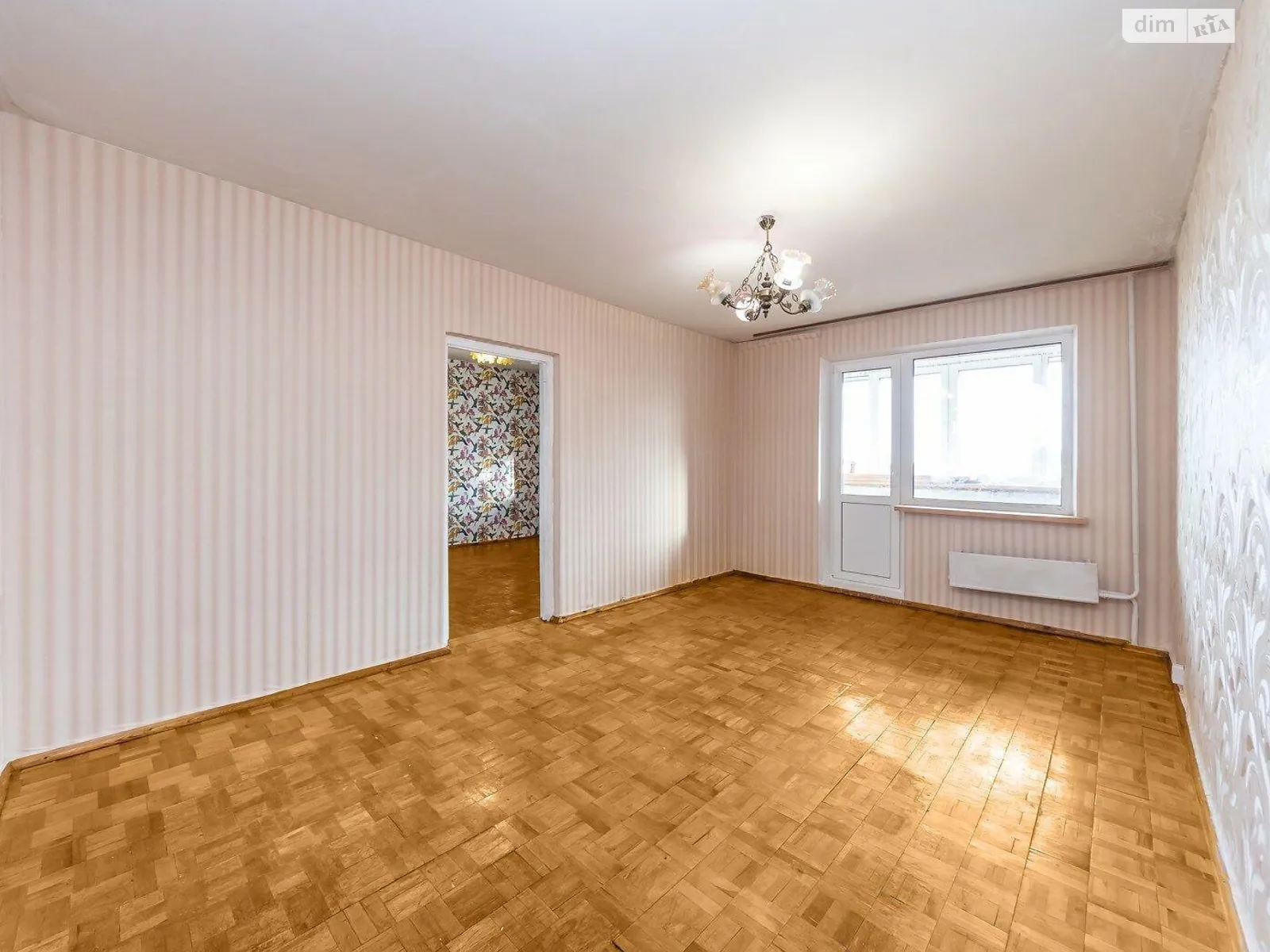 Продается 4-комнатная квартира 100 кв. м в Киеве, ул. Героев Днепра, 42 - фото 1