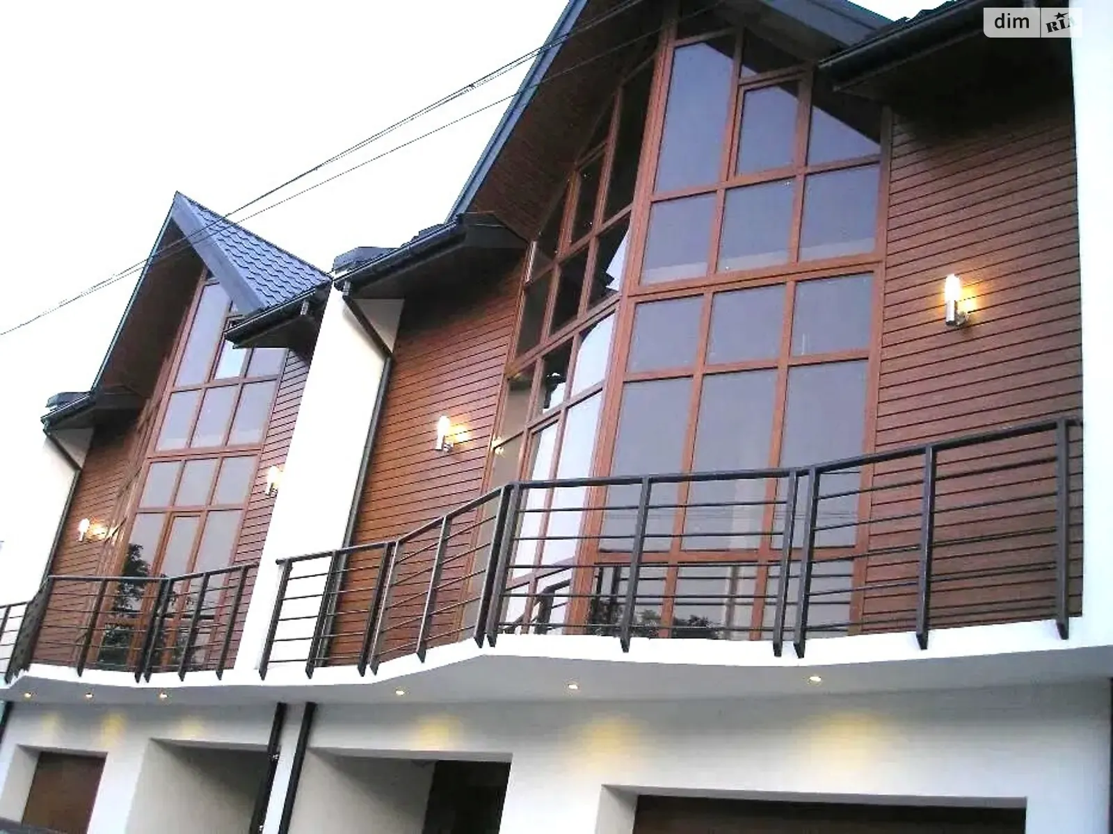 Продается часть дома 274 кв. м с балконом, цена: 105000 $ - фото 1
