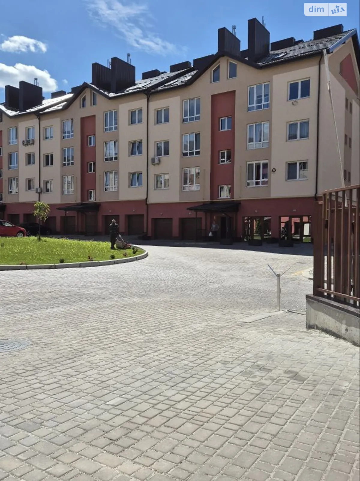 Продается 4-комнатная квартира 150 кв. м в Сокольниках, ул. Героев Крут, 3 - фото 1