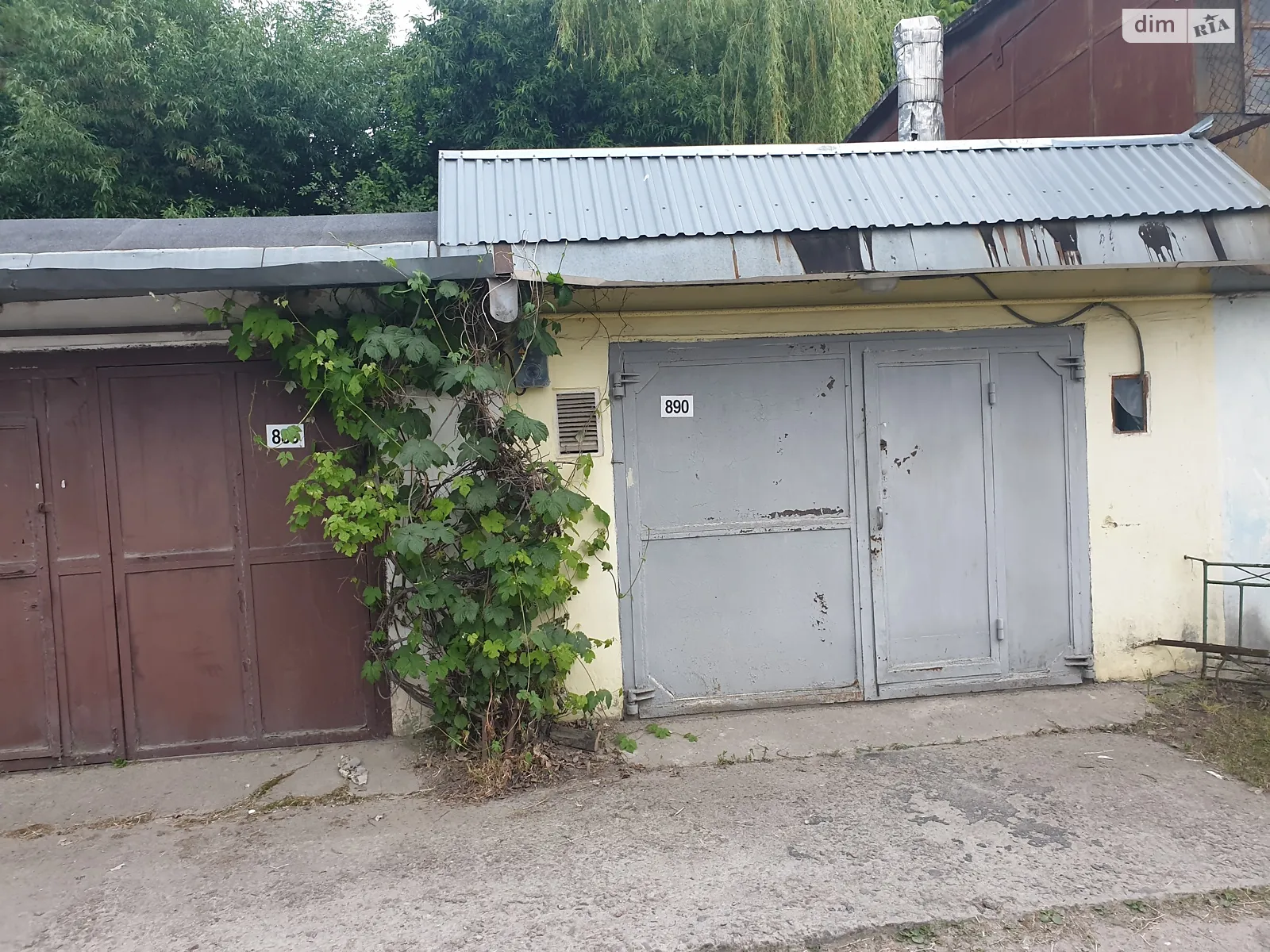 Продається окремий гараж під легкове авто на 48 кв. м, цена: 9000 $ - фото 1