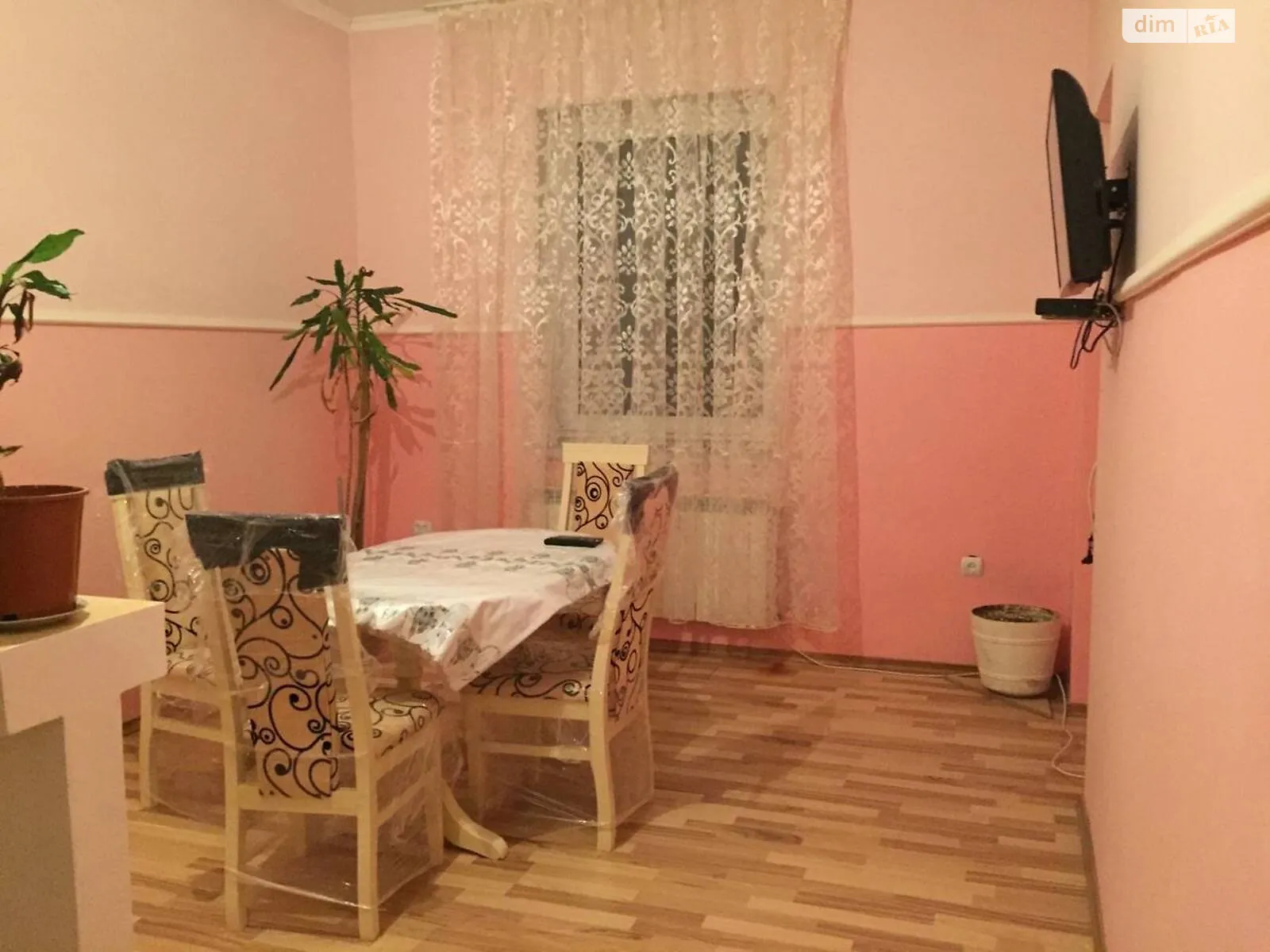 Сдается в аренду 2-комнатная квартира 140 кв. м в Ужгороде - фото 2