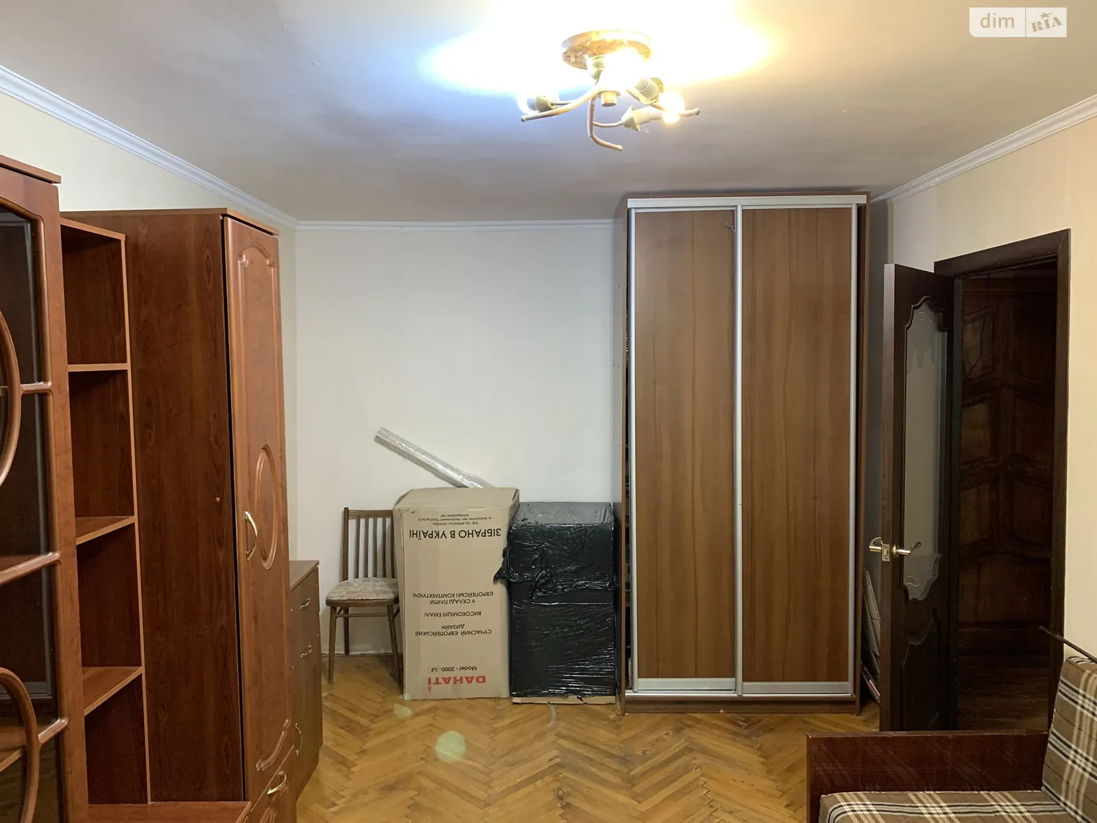 Продается 1-комнатная квартира 30.2 кв. м в Броварах, ул. Героев Украины(Гагарина), 5