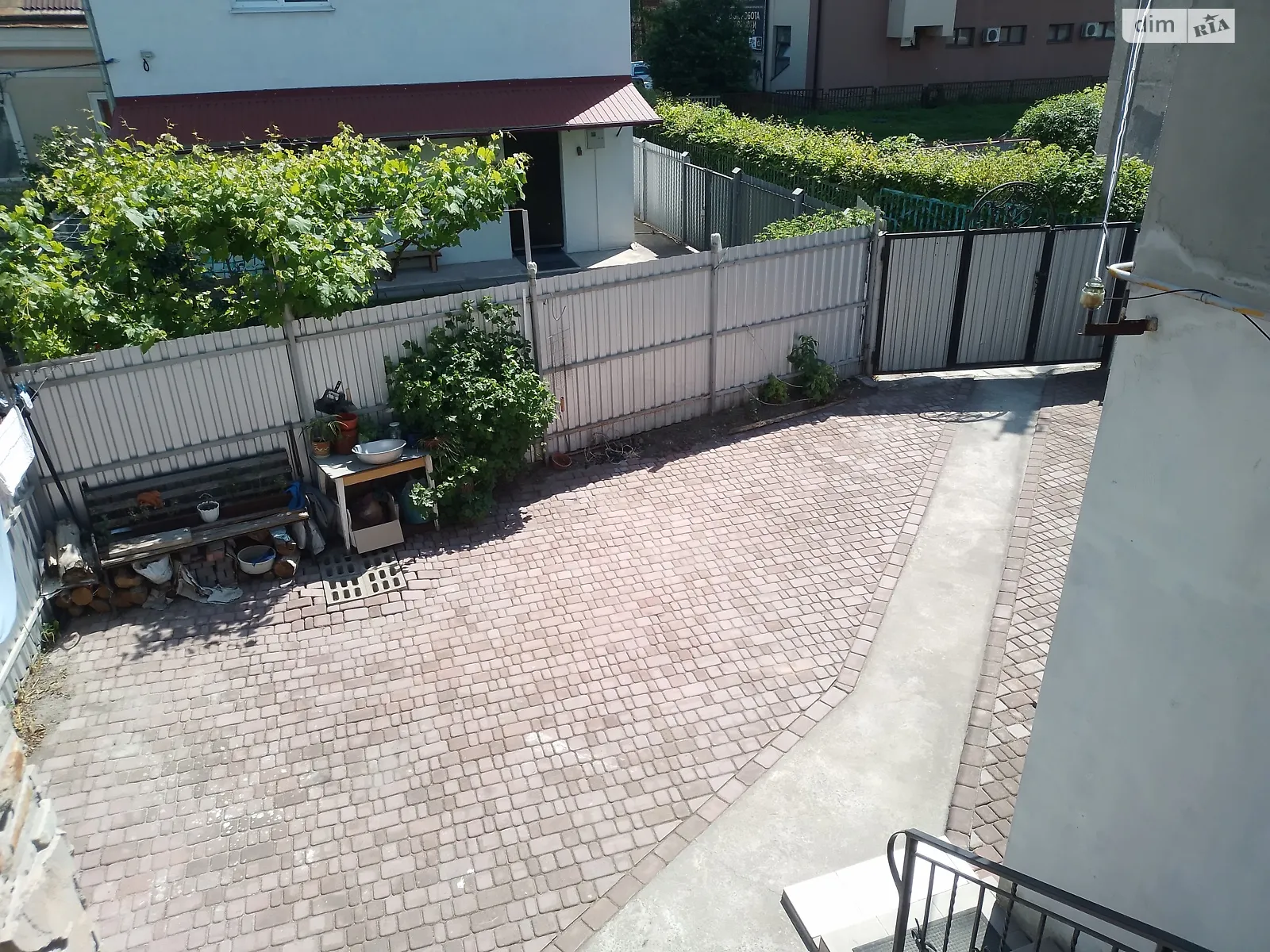 Продается дом на 2 этажа 165 кв. м с гаражом, цена: 184000 $ - фото 1