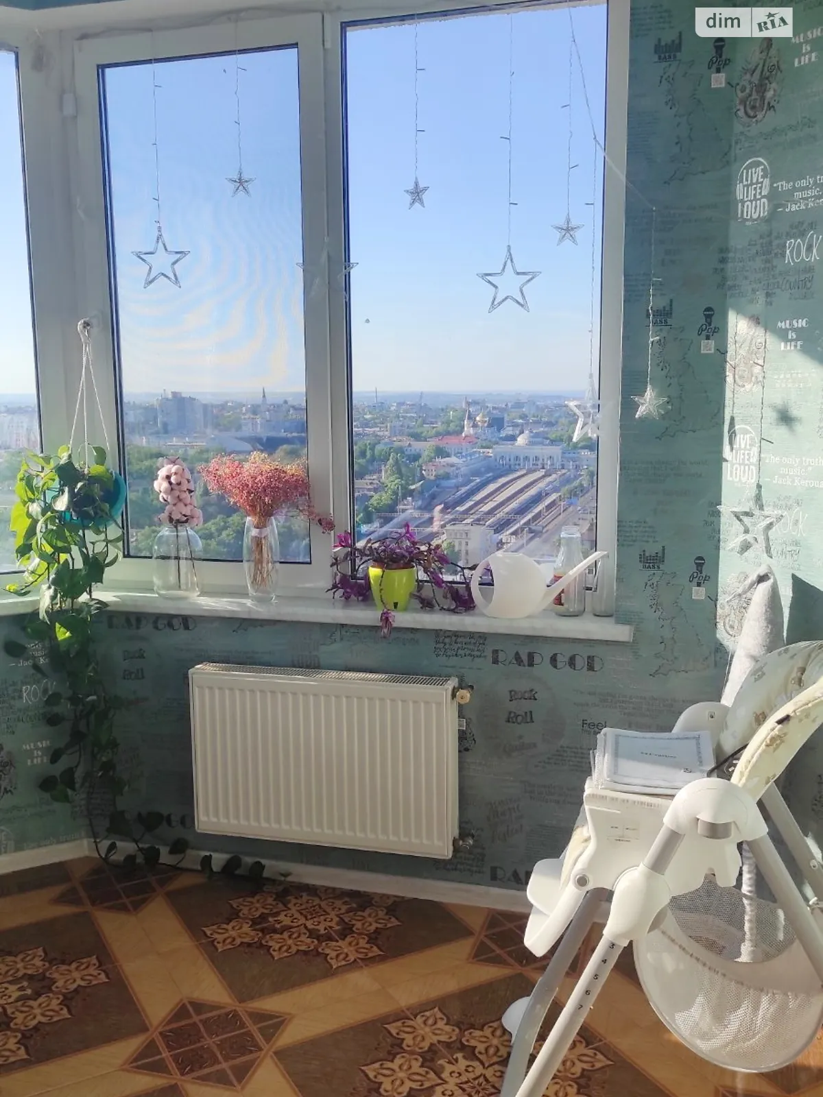 Продается 3-комнатная квартира 99 кв. м в Одессе, ул. Среднефонтанская, 19Б - фото 1