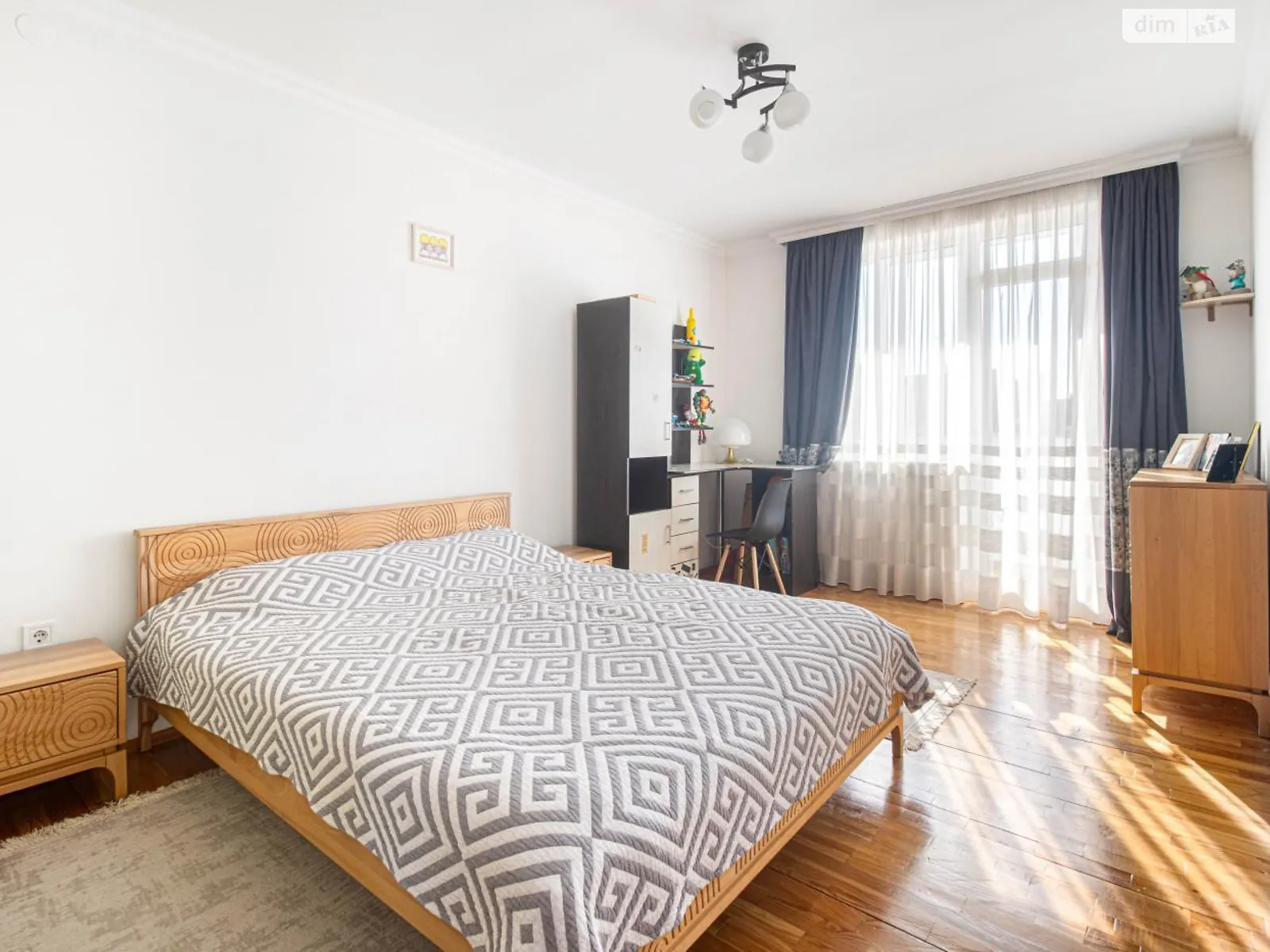 Продается 2-комнатная квартира 67.4 кв. м в Львове, ул. Шевченко Тараса