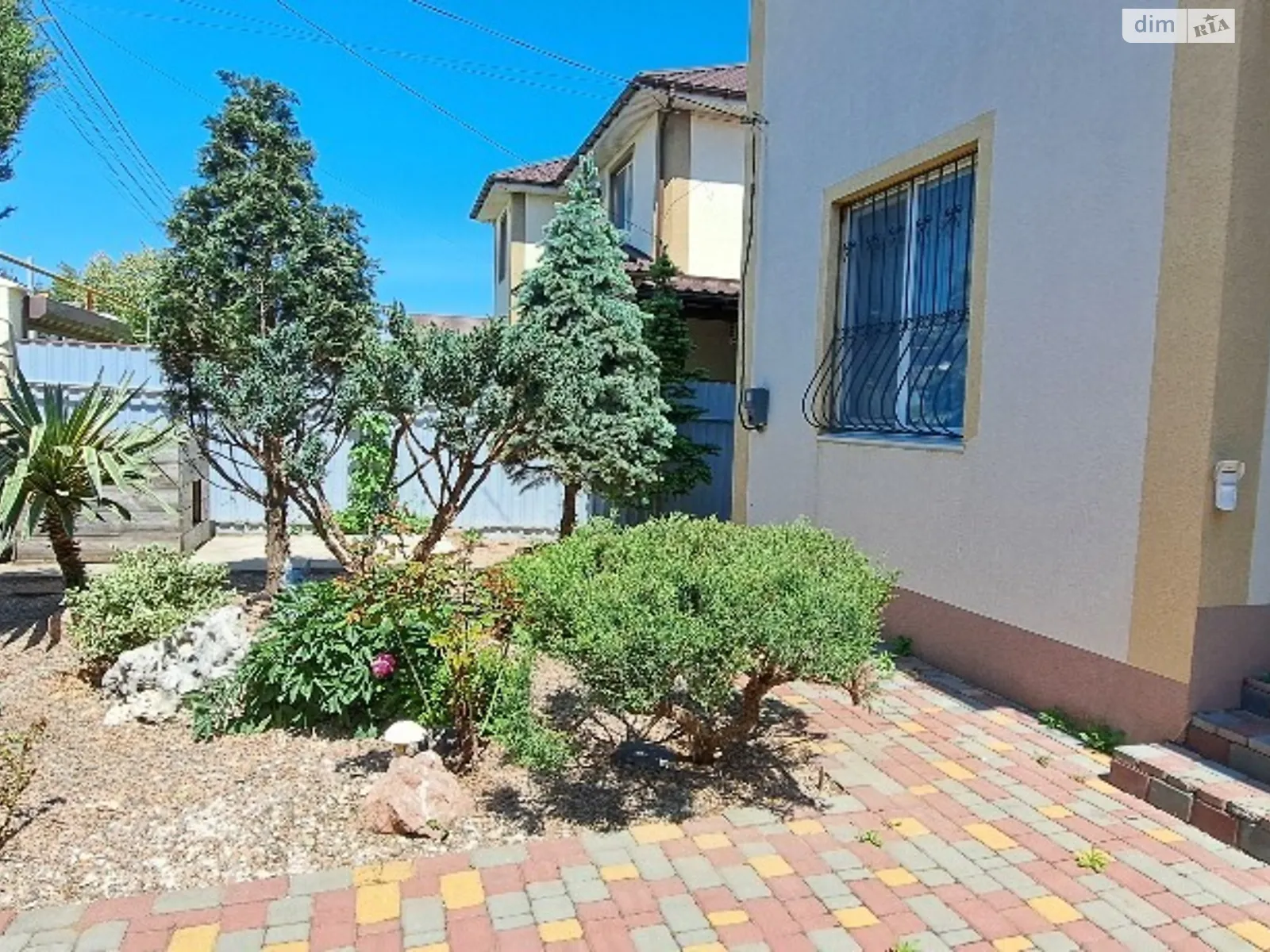Продается дом на 2 этажа 145 кв. м с беседкой, цена: 130000 $ - фото 1