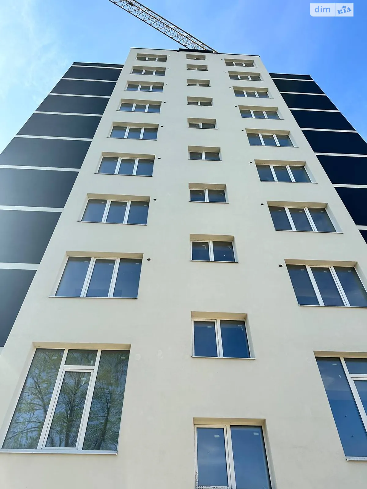 Продается 1-комнатная квартира 40 кв. м в Ивано-Франковске, ул. Газовая - фото 1