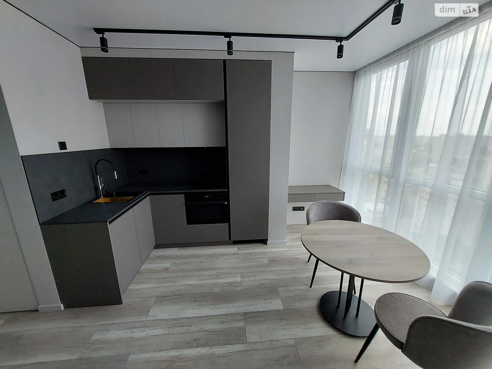 Продается 1-комнатная квартира 43 кв. м в Киеве, цена: 87000 $