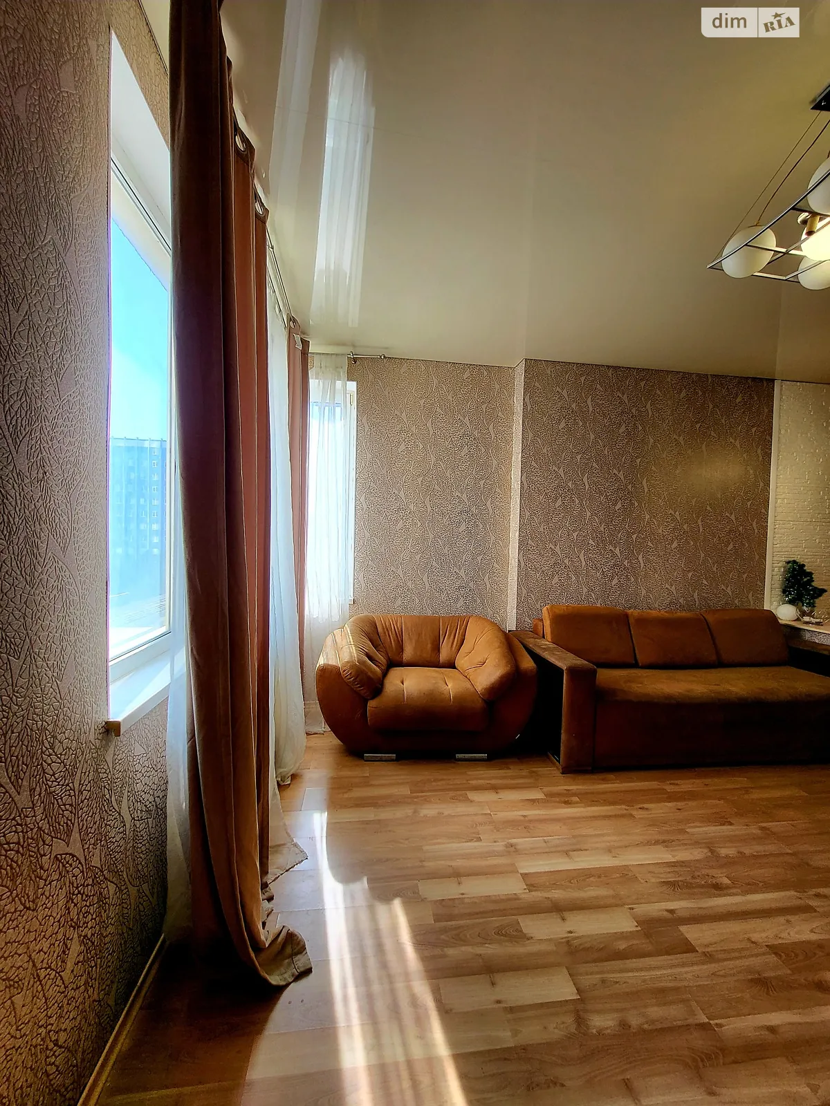 Продается 1-комнатная квартира 63.4 кв. м в Одессе, ул. Среднефонтанская - фото 1