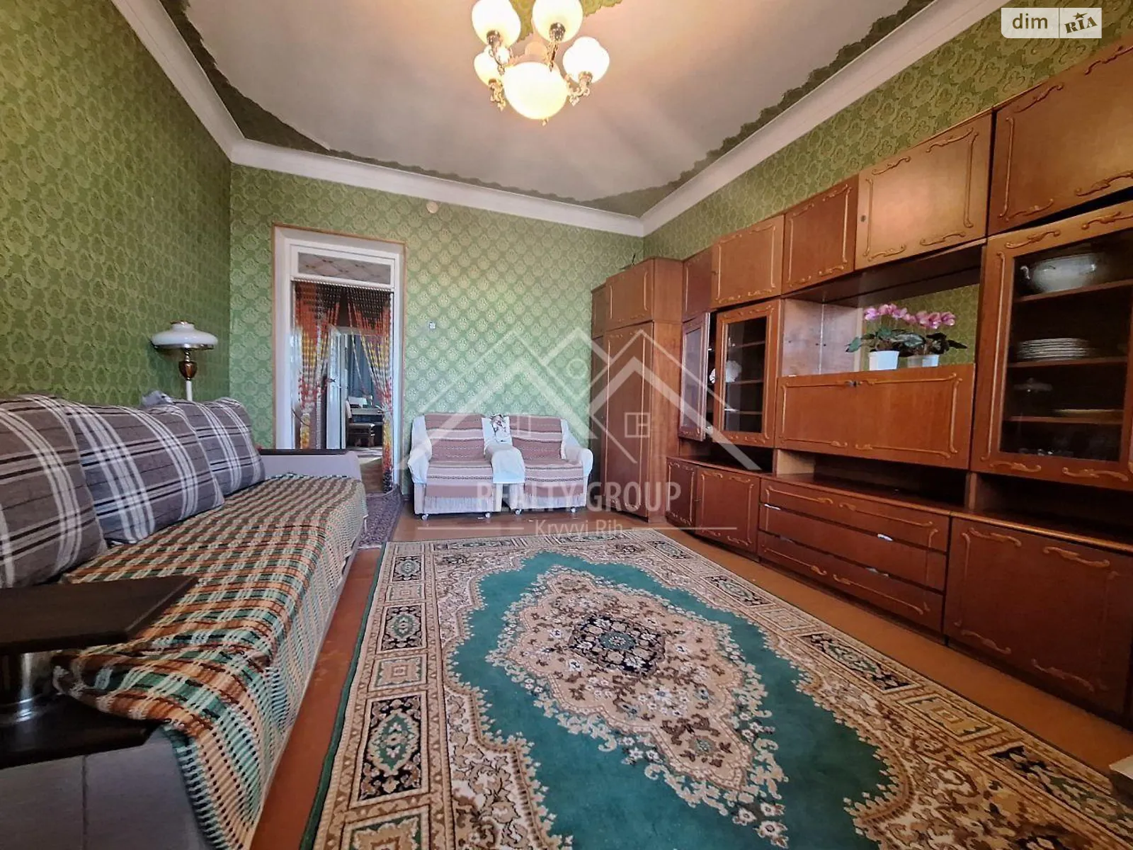 Продается 4-комнатная квартира 93 кв. м в Кривом Роге, ул. Свято-Николаевская(Ленина) - фото 1