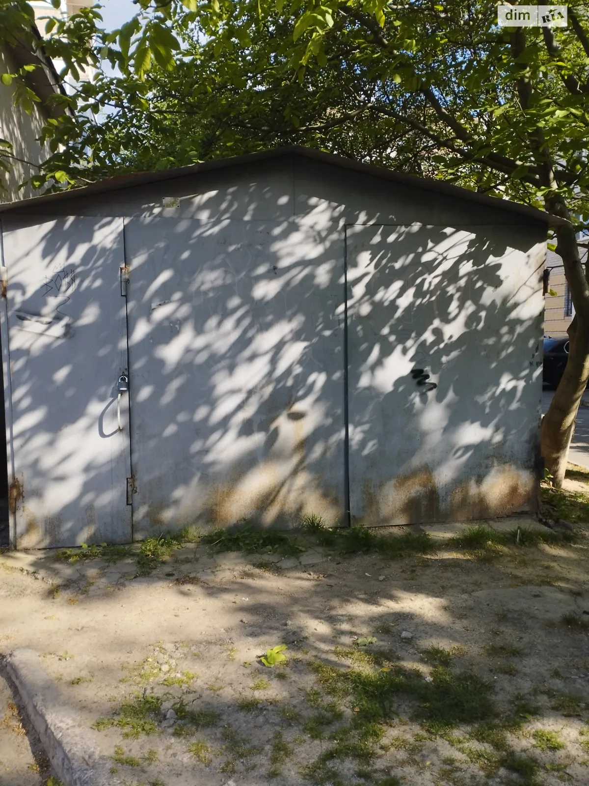 Продается отдельно стоящий гараж под легковое авто на 25 кв. м, цена: 3500 $ - фото 1
