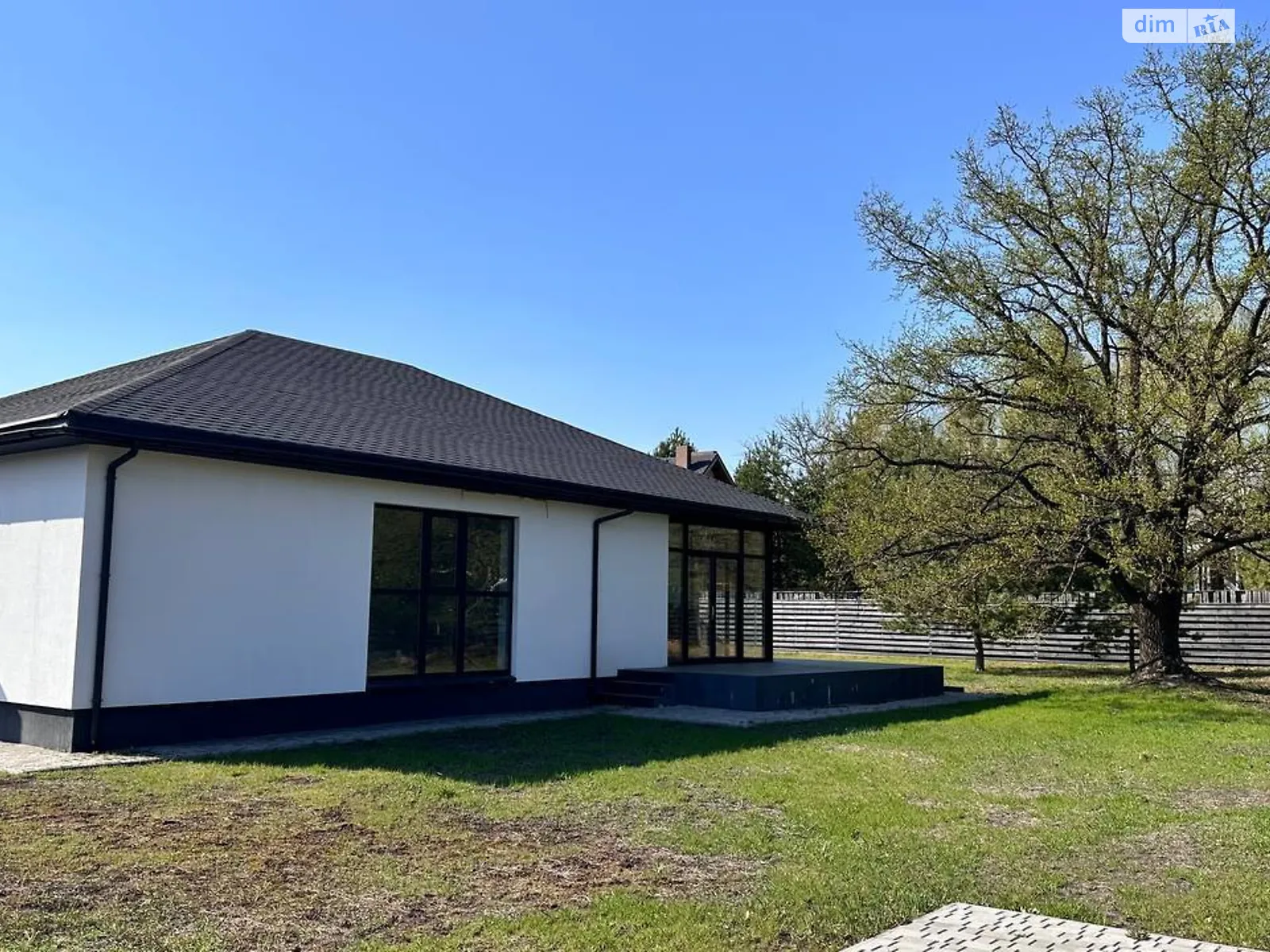 Продається одноповерховий будинок 150 кв. м з садом, цена: 155000 $ - фото 1